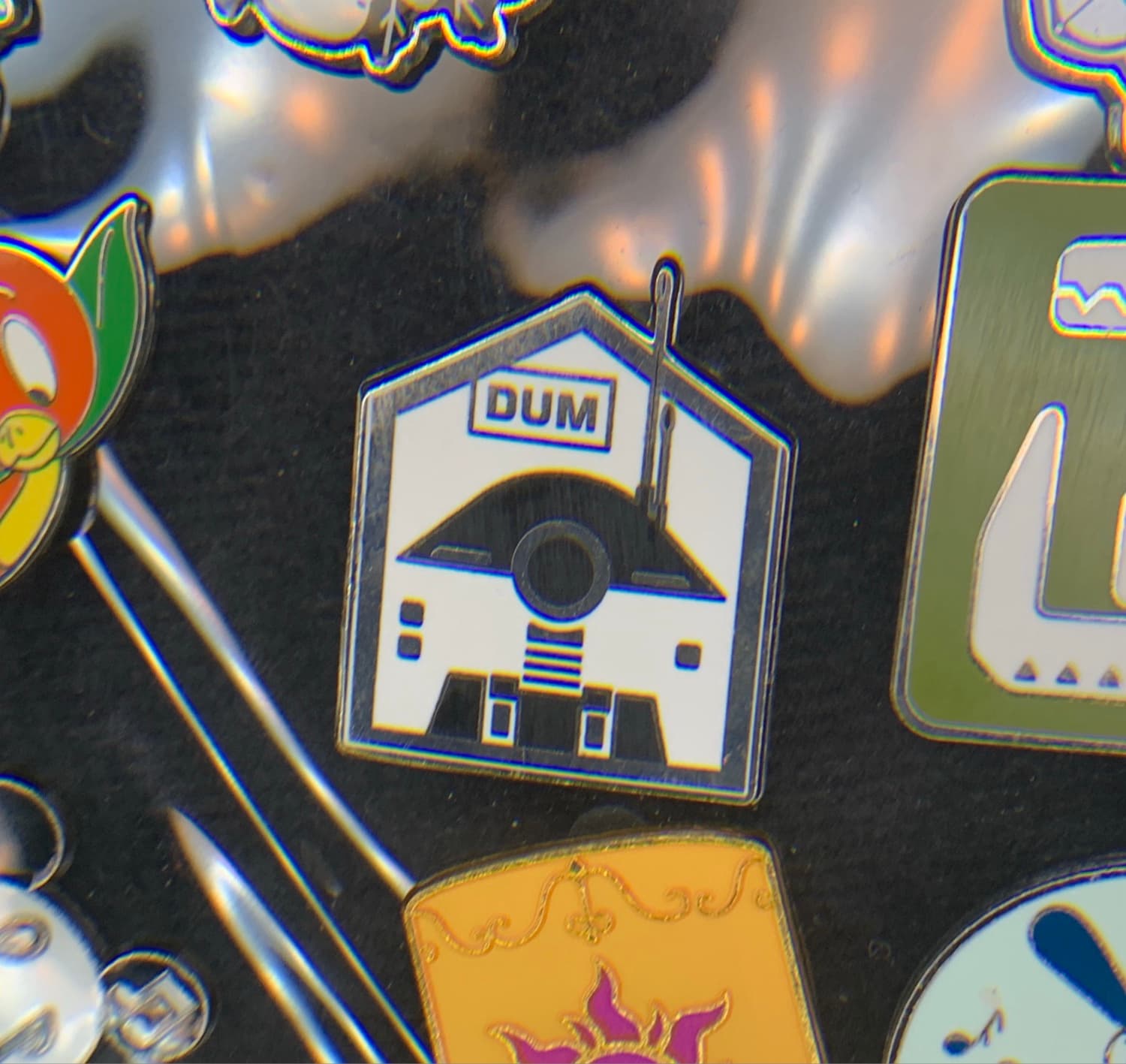 Serv-o-Droid Dum-Series Pit Droid front