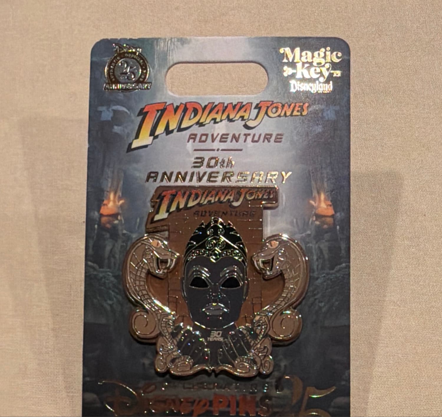 Indiana Jones Adventure 30th Anniversary - Magic Key Holder Exclusive front