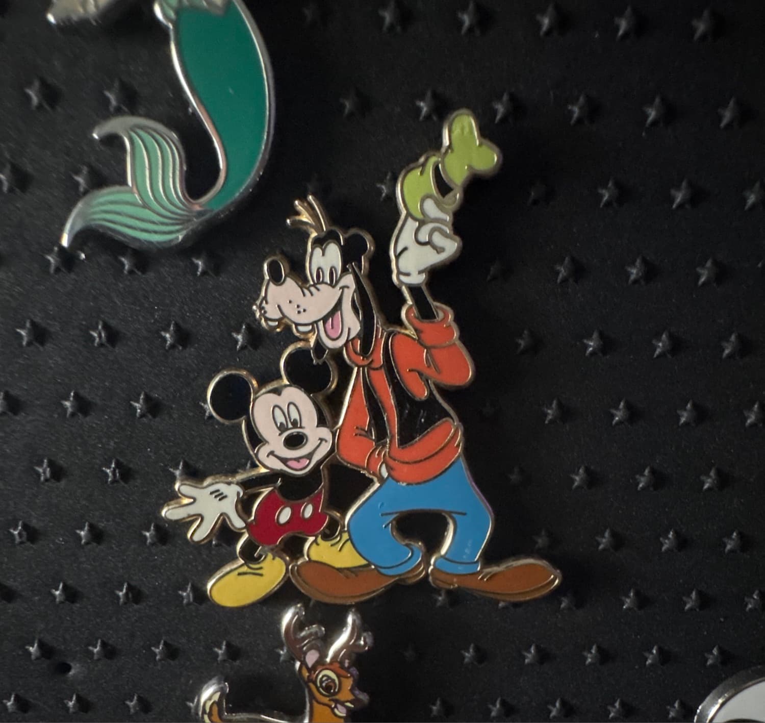 DLRP - Friends Mickey & Goofy front