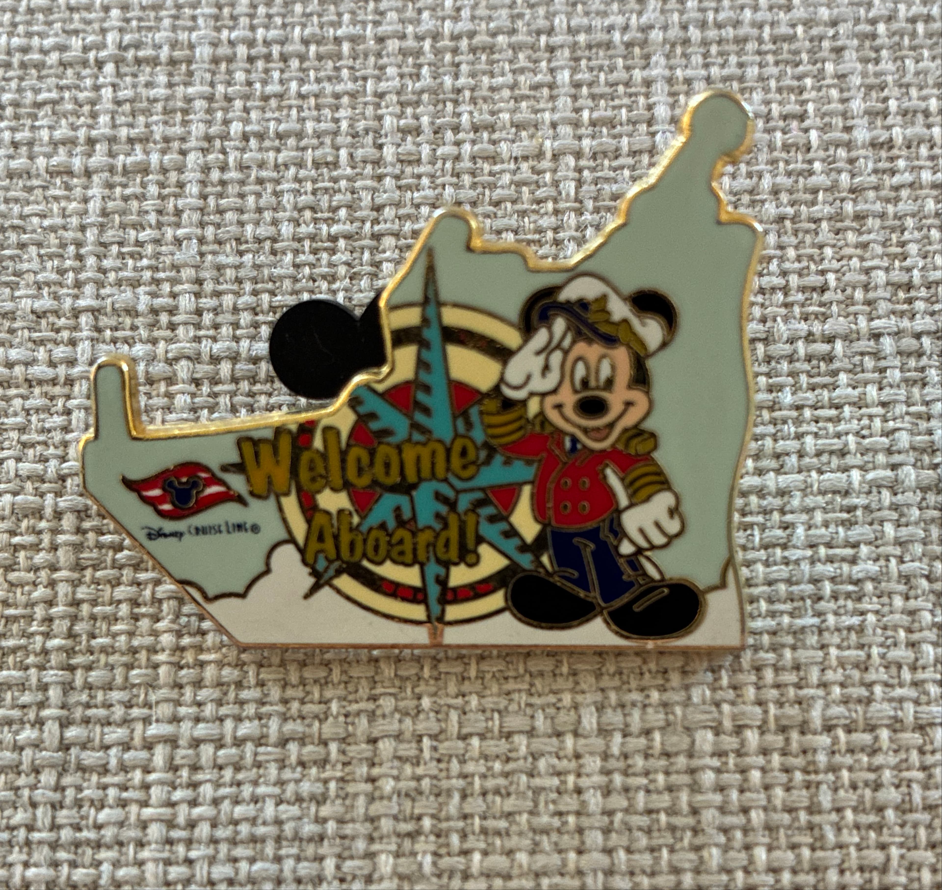 Disney Cruise Line Puzzle Series - Welcome Aboard - Captain Mickey Mouse front