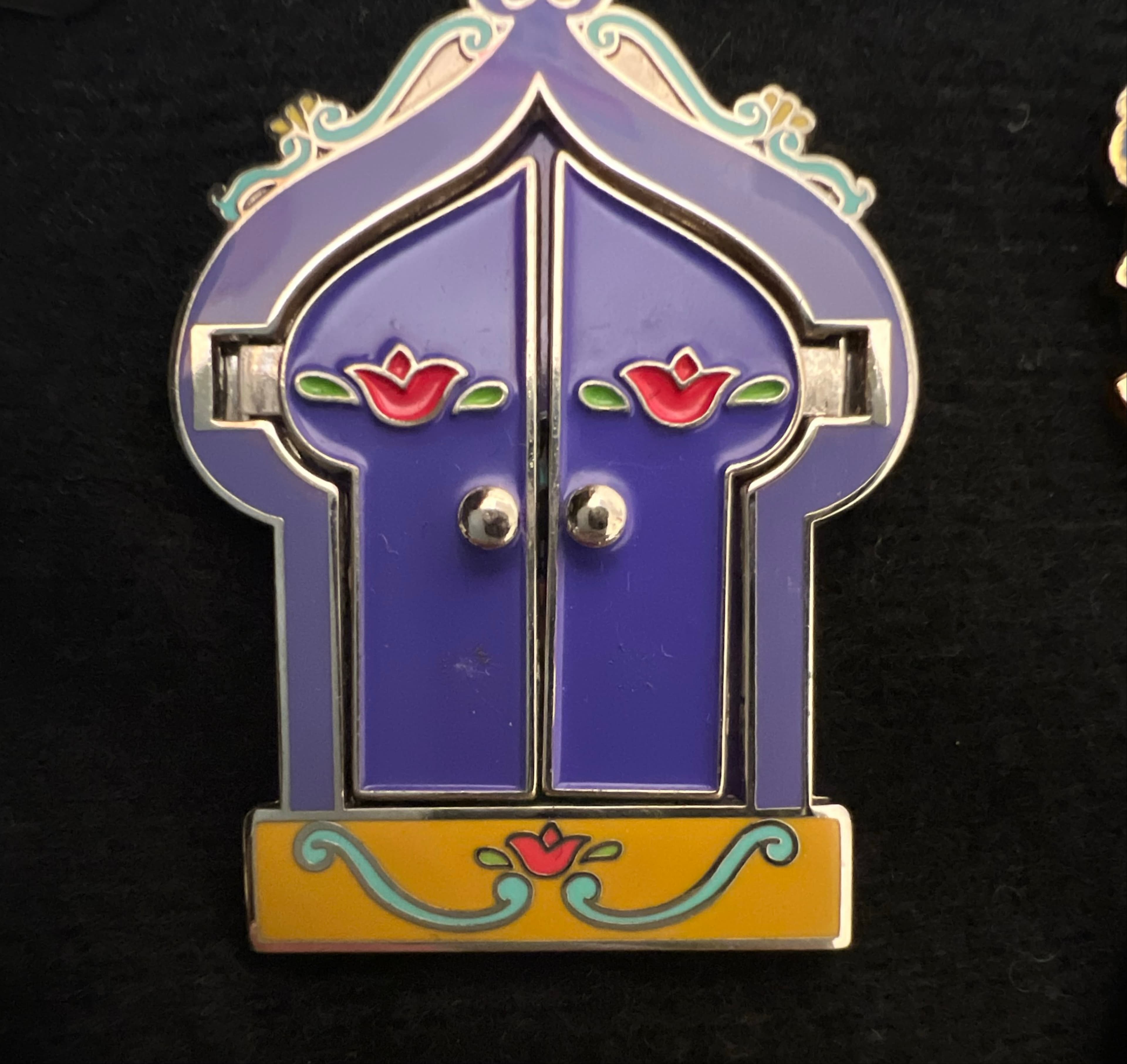 Jasmine's Agrabah Palace Hinged Pin - Aladdin - Disney Castle Collection front