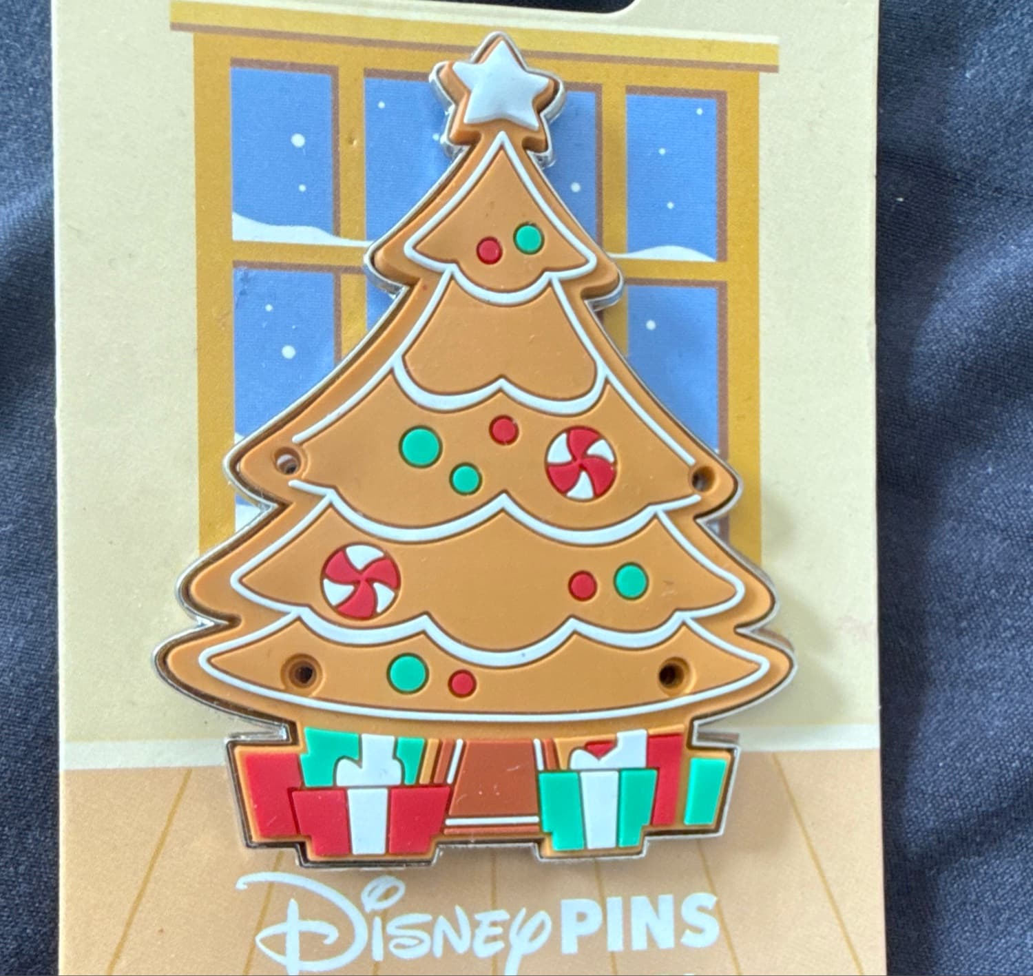 Gingerbread Christmas Tree front