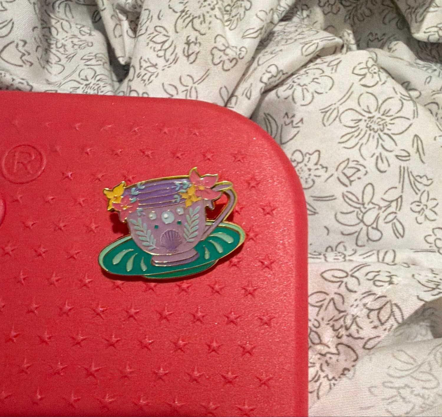 Ariel Teacup - Loungefly Disney Princess Teacups Blind Box Enamel Pin front