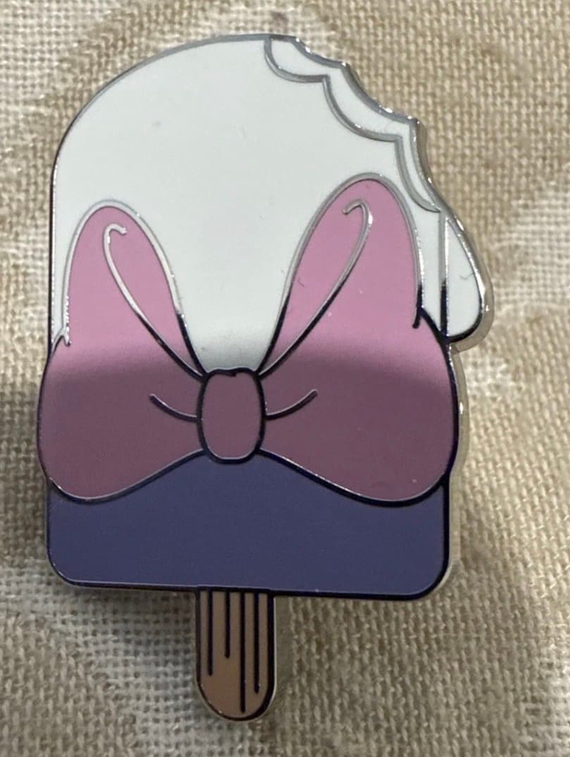 Daisy Duck Ice Cream Bar front