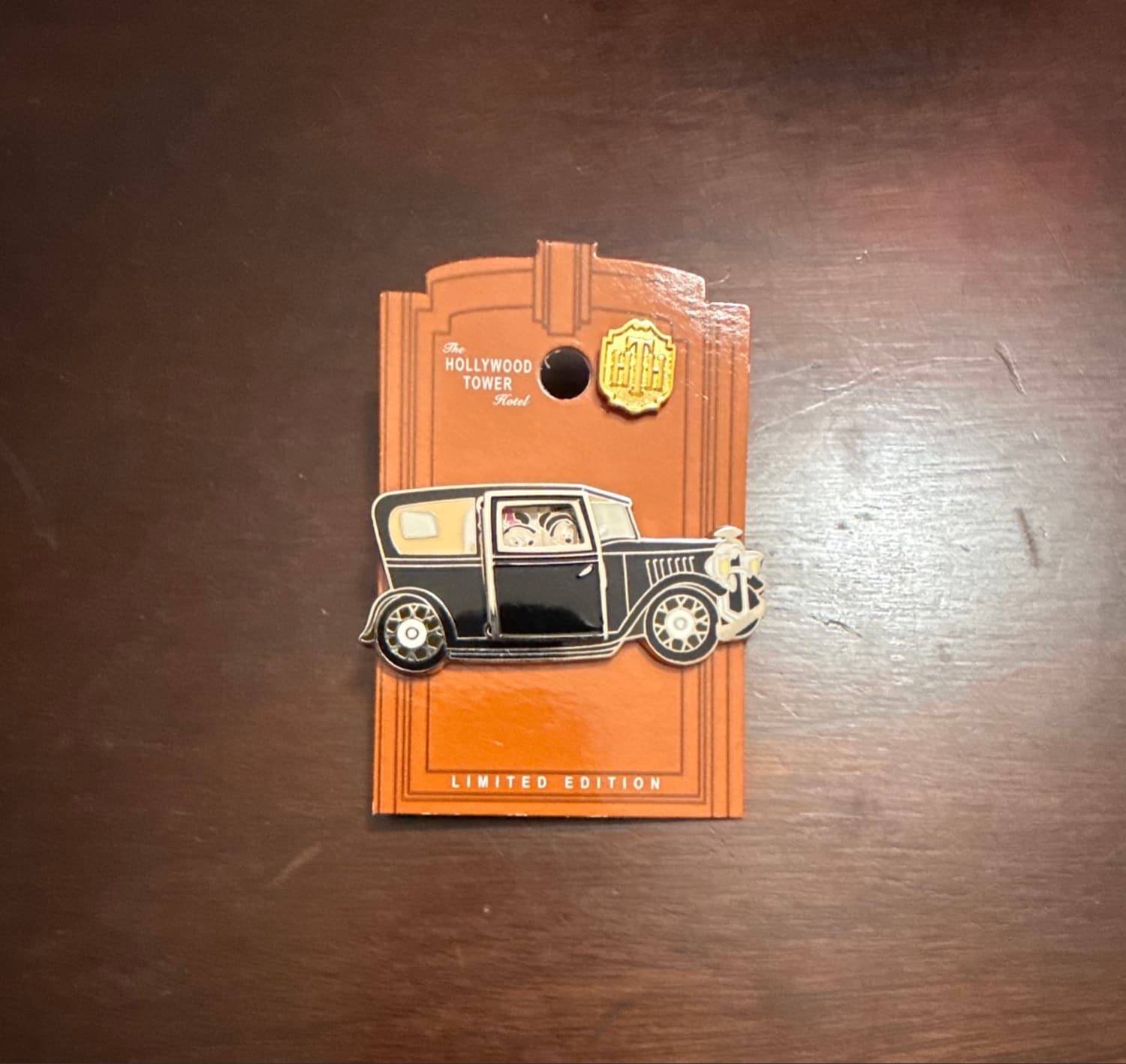 DLR - The Twilight Zone Tower of Terror Event - Mickey and Minnie Uptown Arrival front