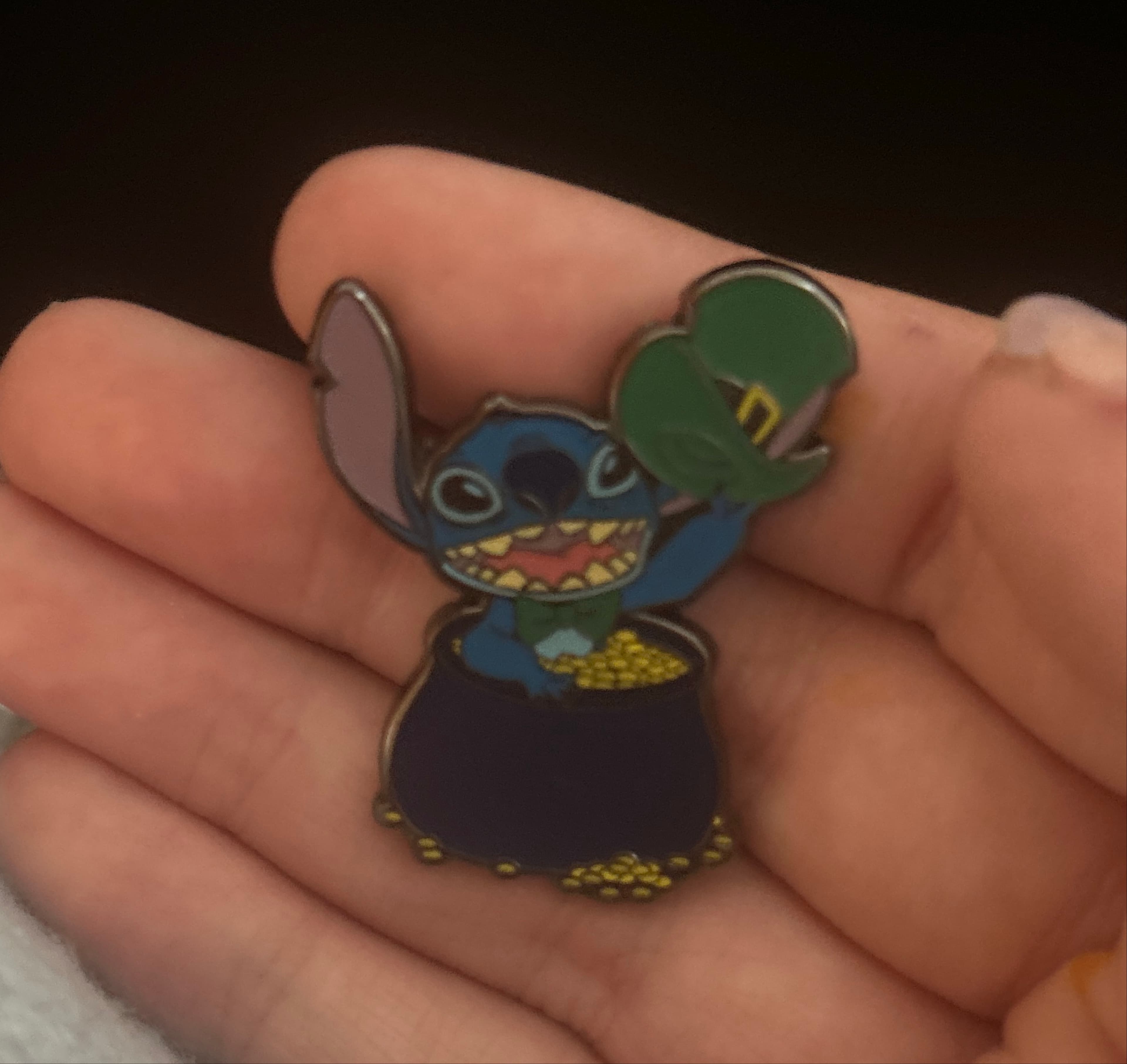 Stitch in Pot of Gold - St. Patrick's Day 2006 - WDW front