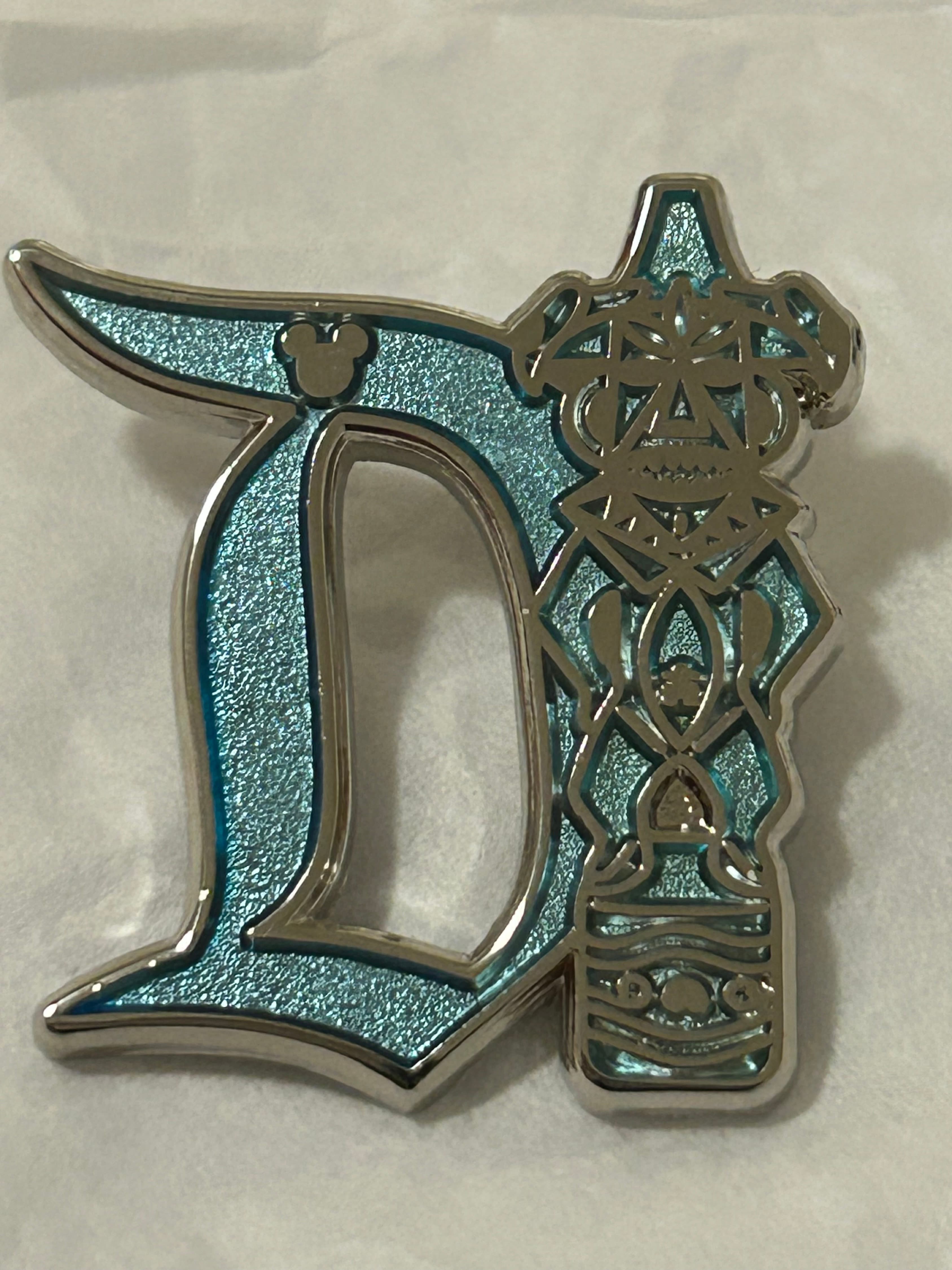 Tiki CHASER - 2019 Hidden Mickey - Disneyland D Characters front