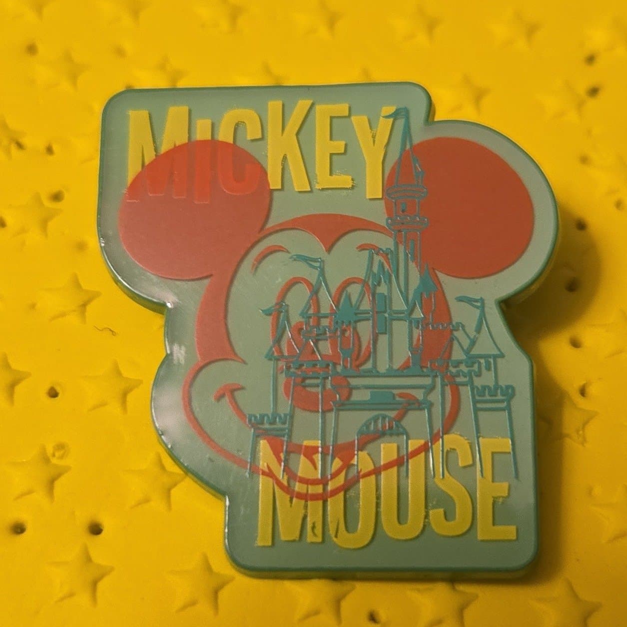 Mickey Mouse & Cinderella Castle Pin front