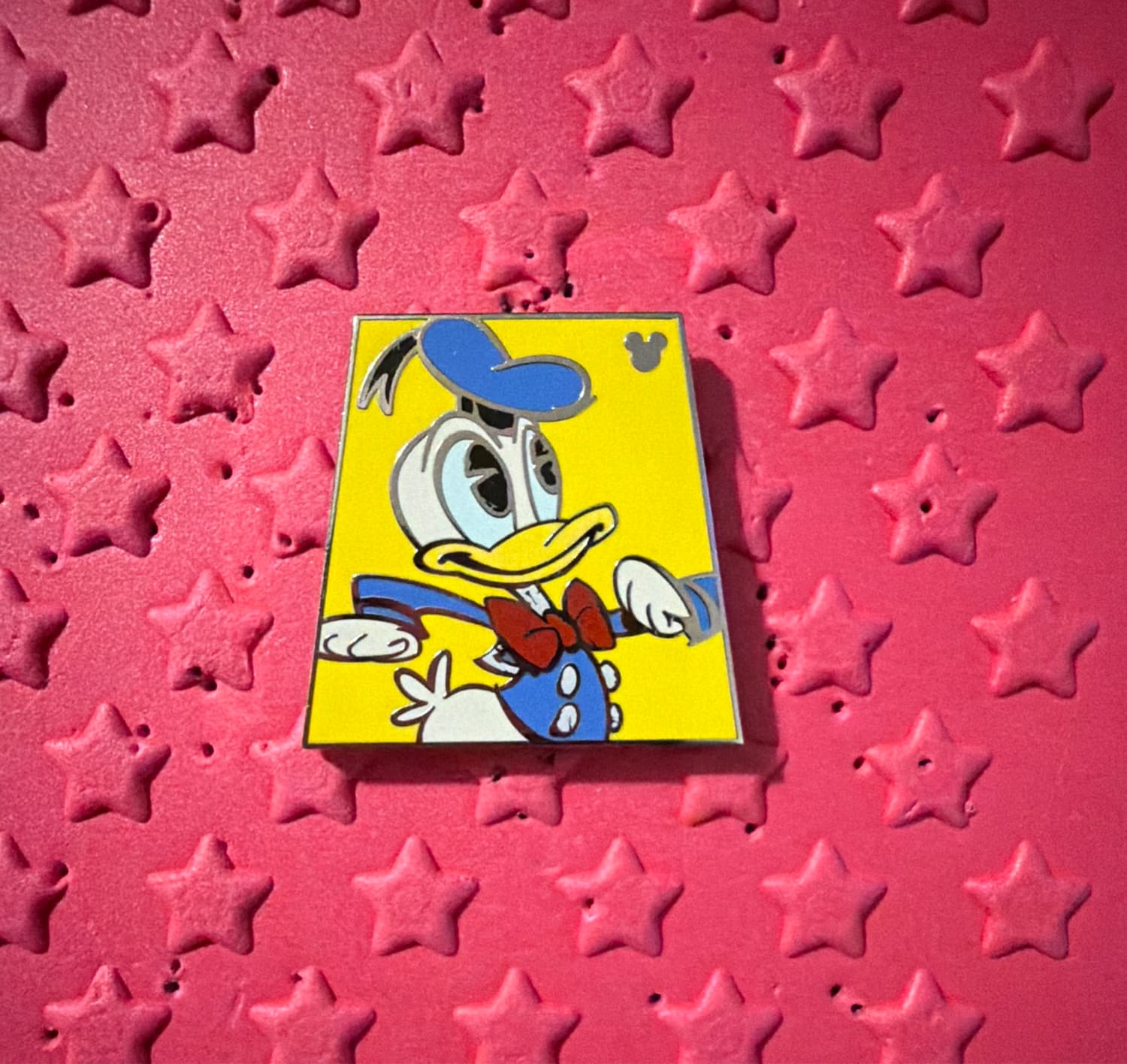 Donald Duck - DLR/WDW Hidden Mickey Series 2019 Wave A: Character Presents front
