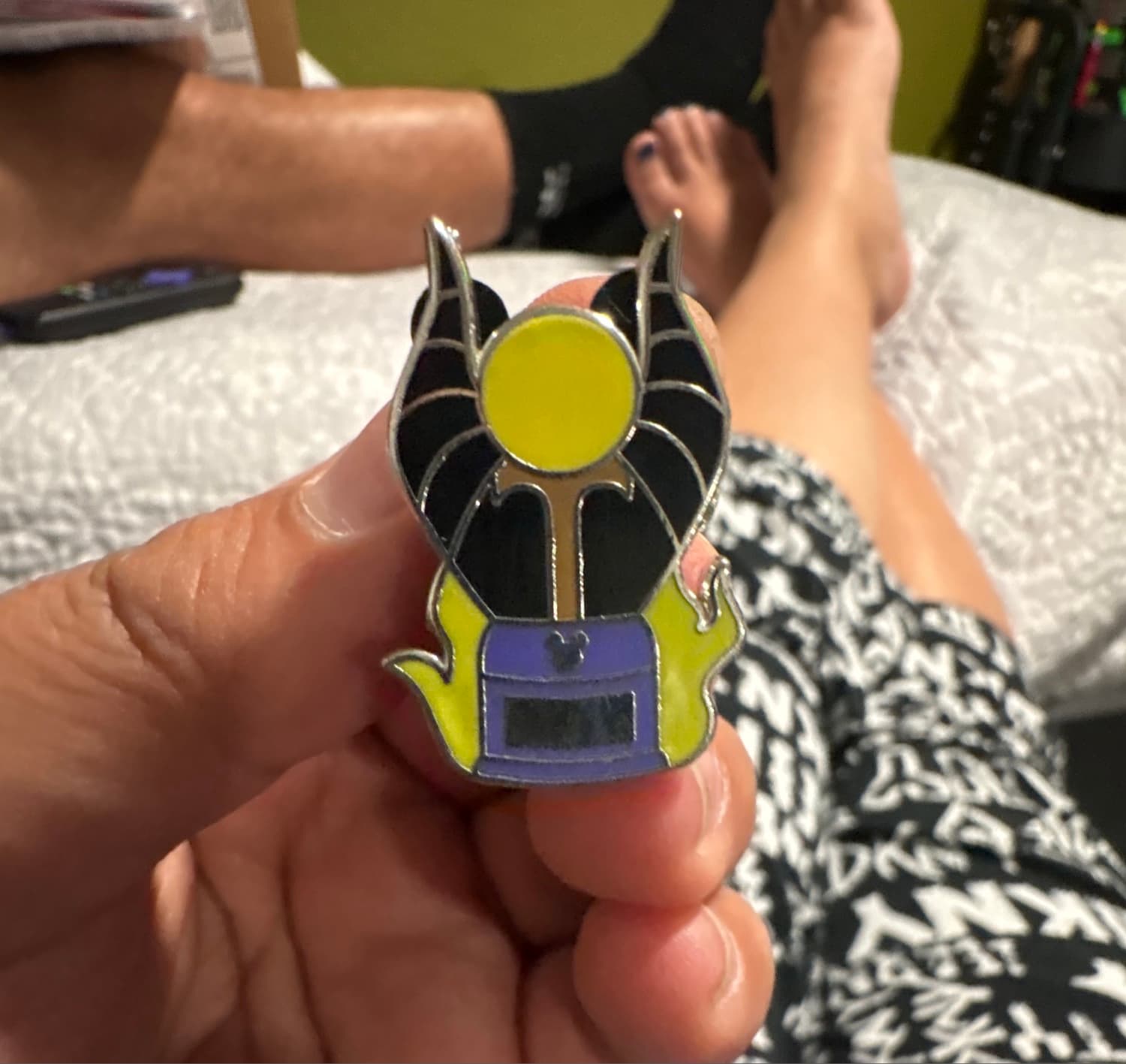 Maleficent - 2019 Hidden Mickey - Trophies front