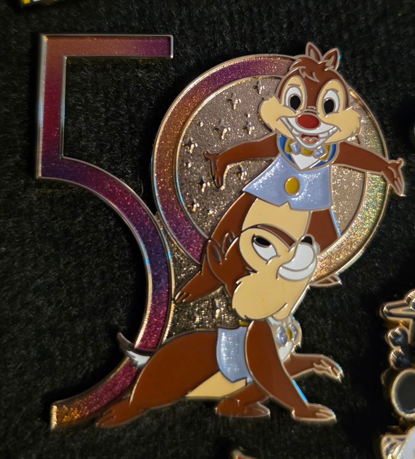 Walt Disney World 50th Anniversary Celebration – Chip 'n Dale Pin front