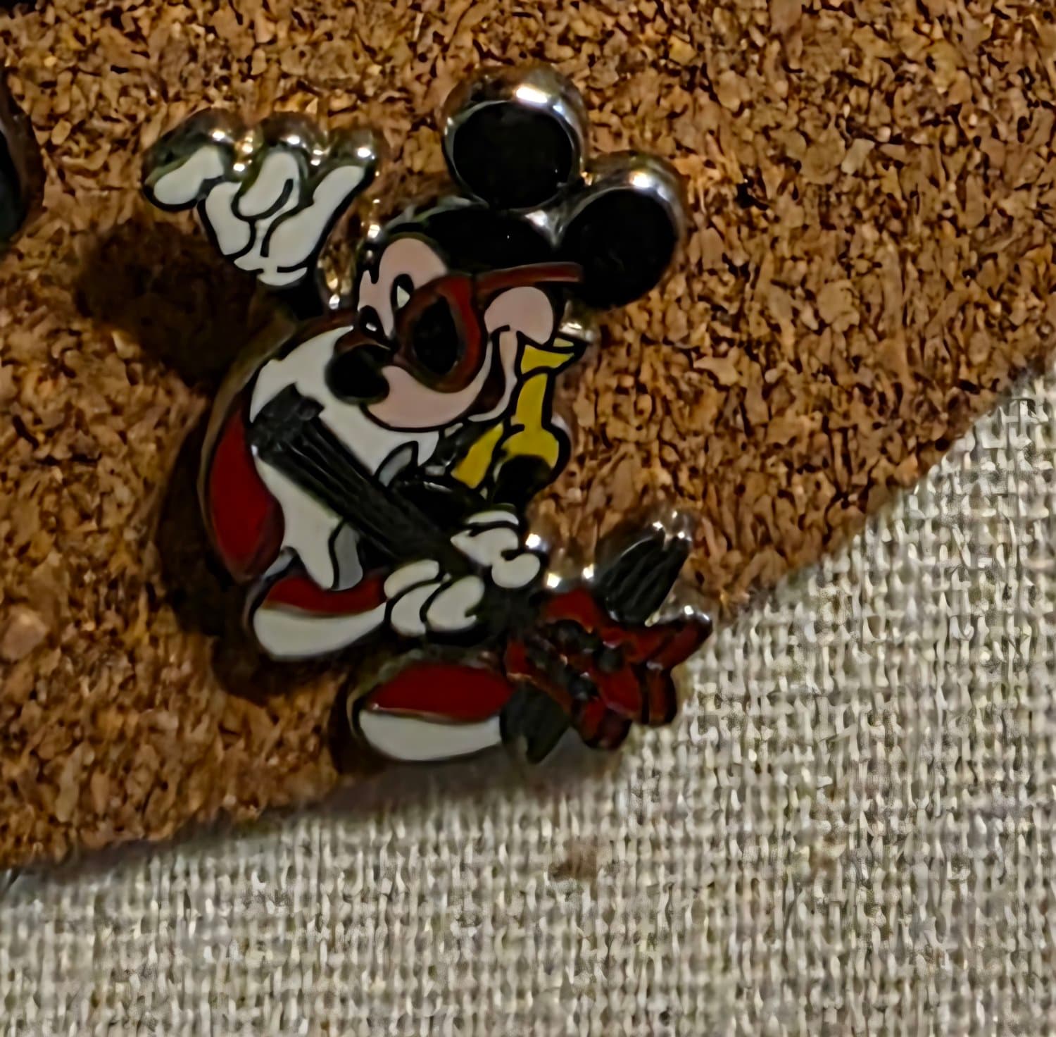 Mickey Mouse Rock Star / Guitarist front