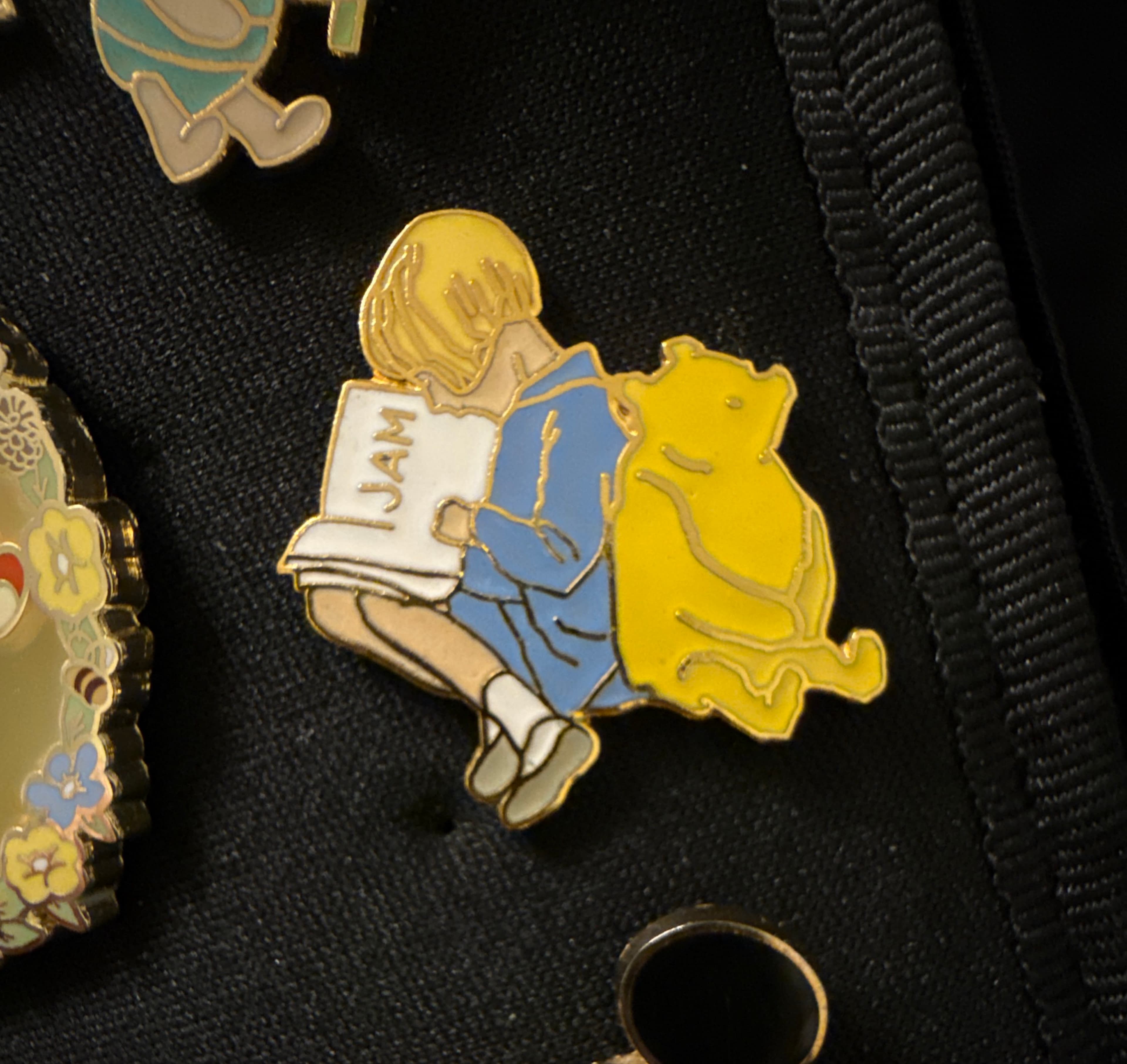 Christopher Robin and Pooh Reading front