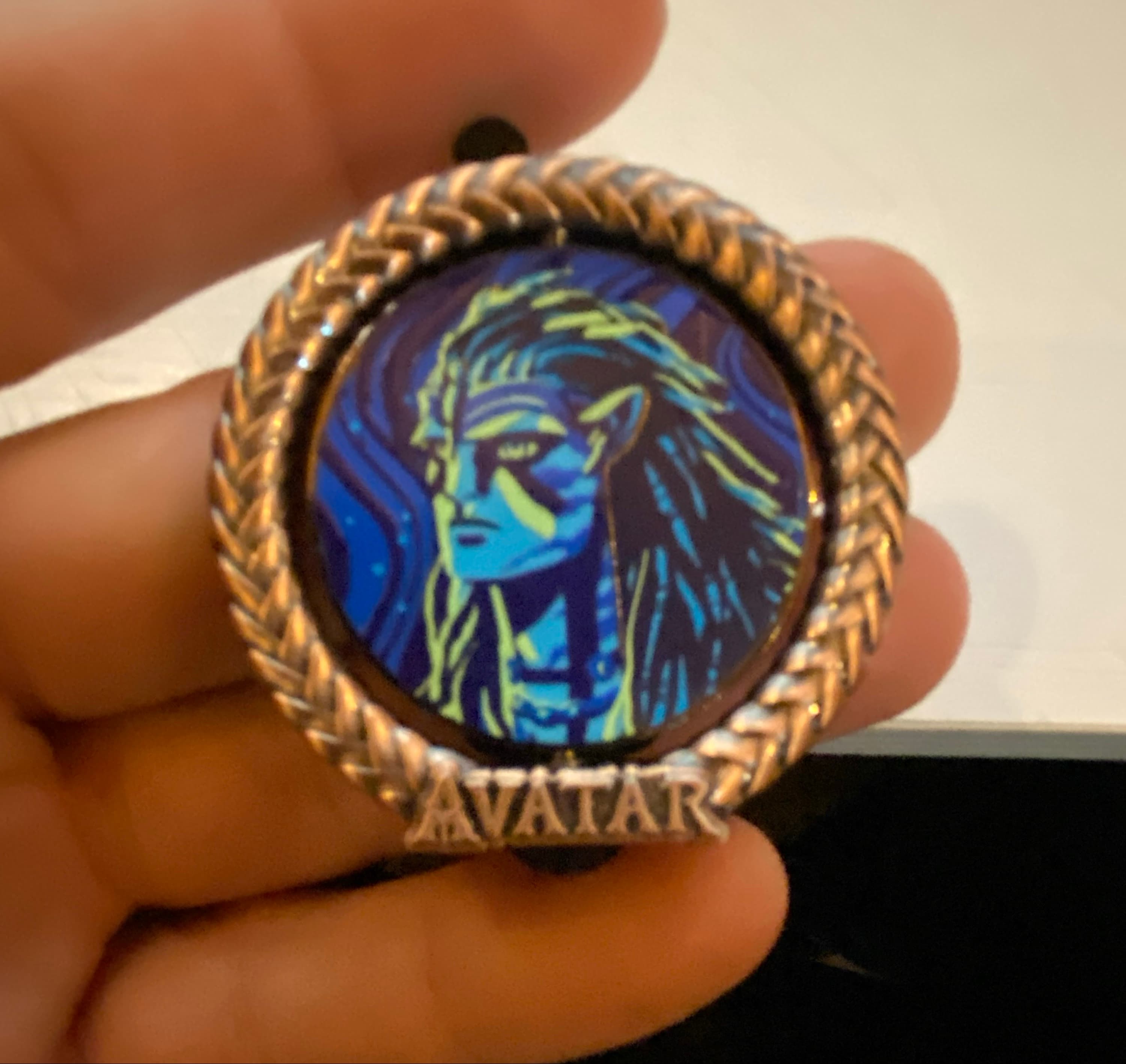 Avatar: Fire and Ash Spinning Pin - Jake Sully front
