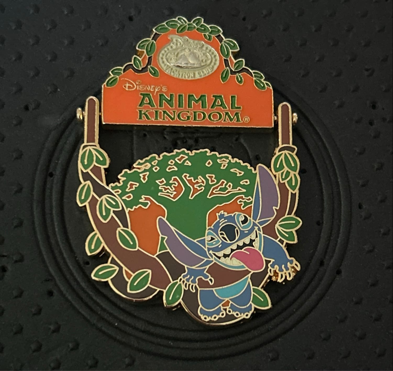Stitch Swinging on Vine - Disney's Animal Kingdom - Disney Vacation Club 2005 front