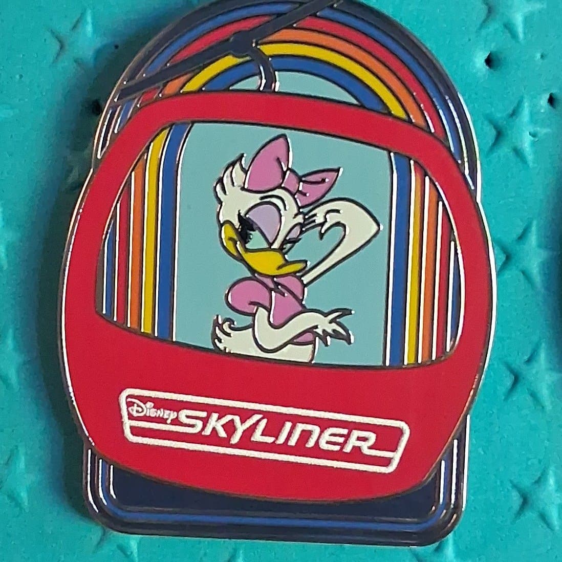 Daisy Duck - Disney Skyliner Rainbow Mystery Collection front