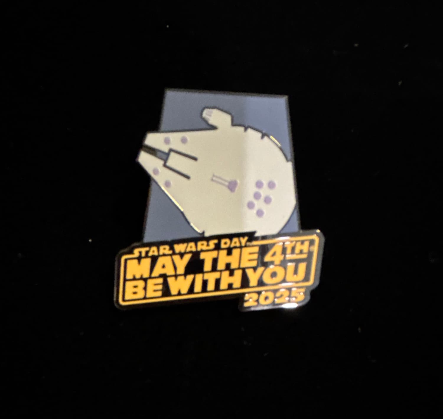 Star Wars Day ''May the 4th Be With You'' 2025 Mystery Pin Set - Millennium Falcon front
