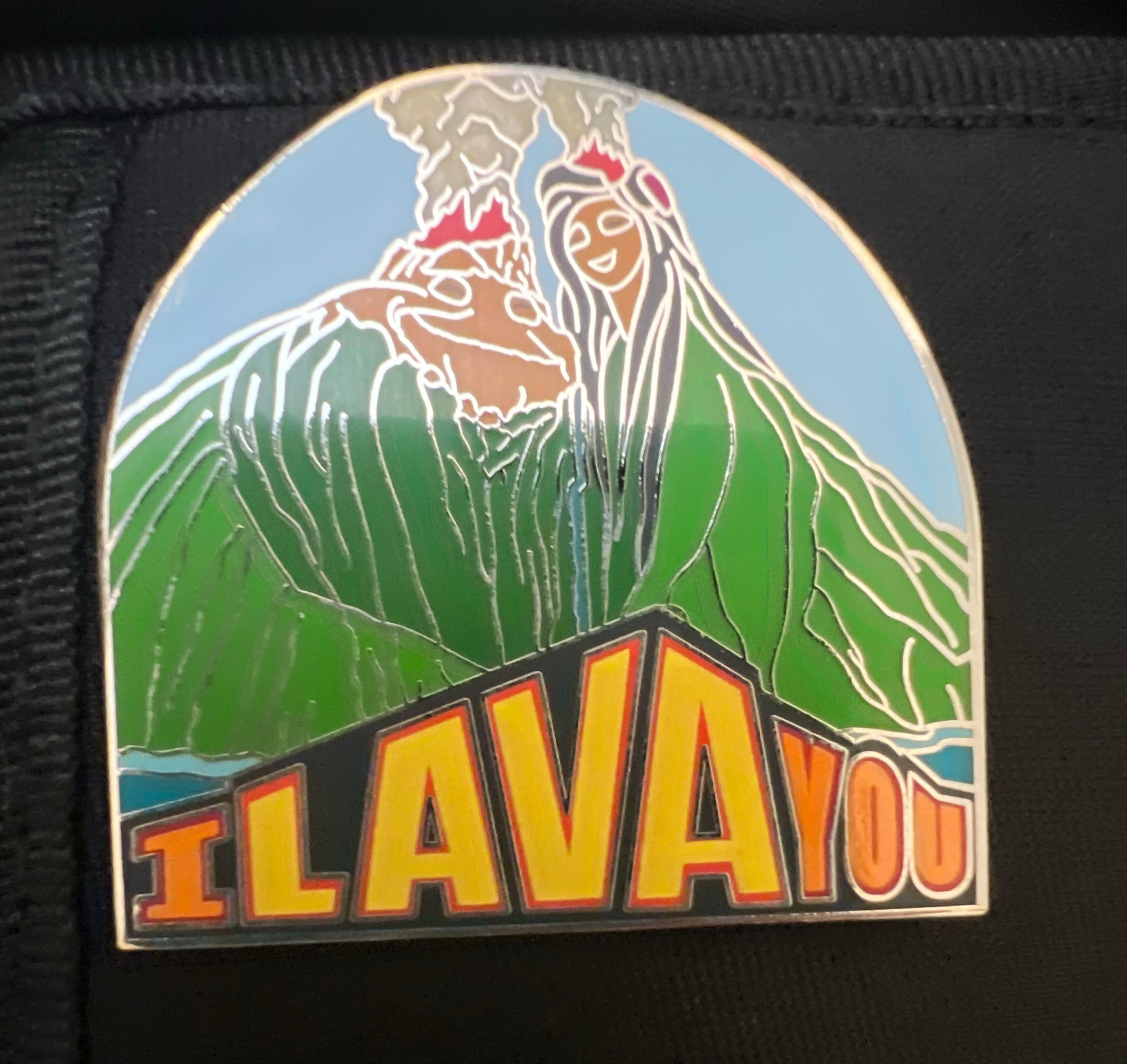 Uku and Lele "I Lava You" Pin front