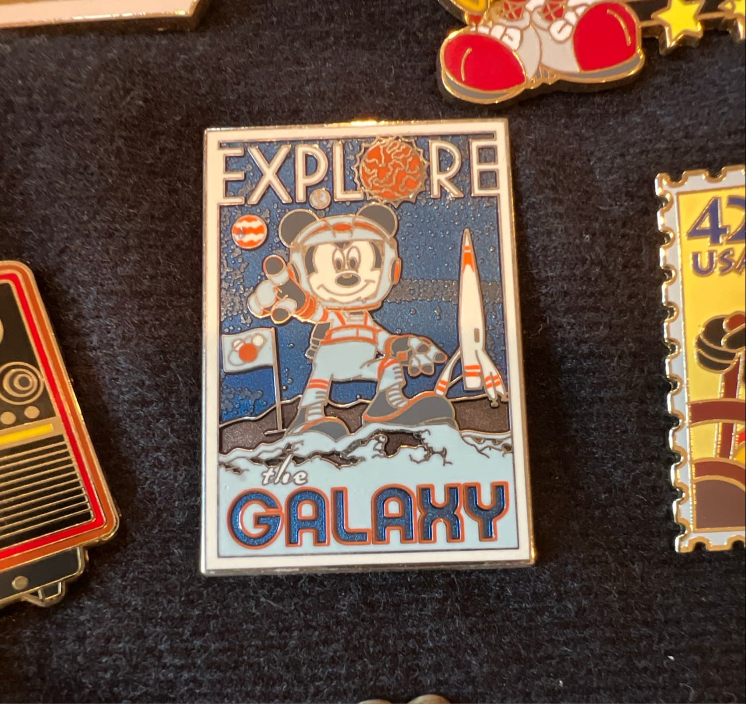 Mickey Mouse - Explore the Galaxy Pin front