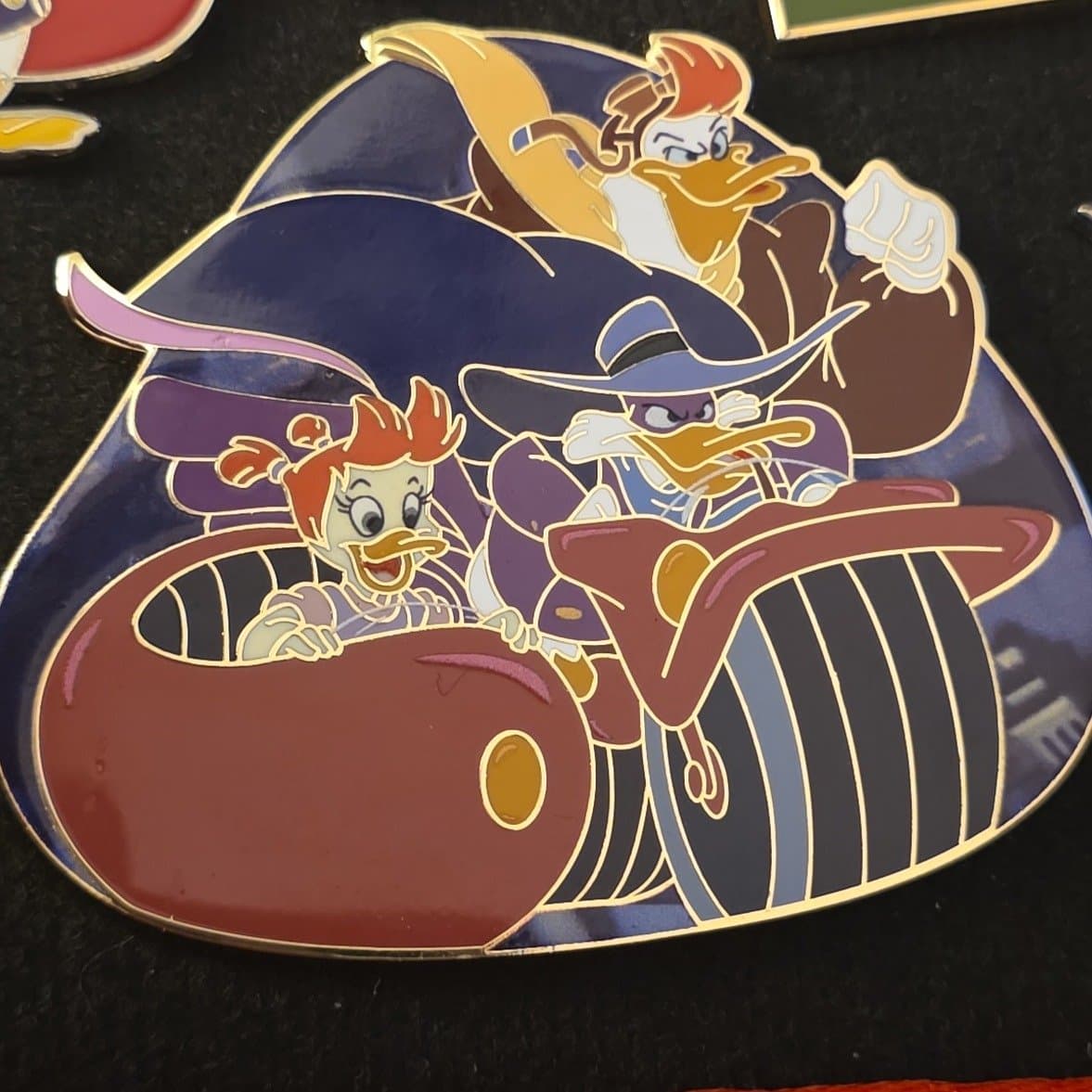 Darkwing Duck, Gosalyn, and Launchpad McQuack on Ratcatcher front