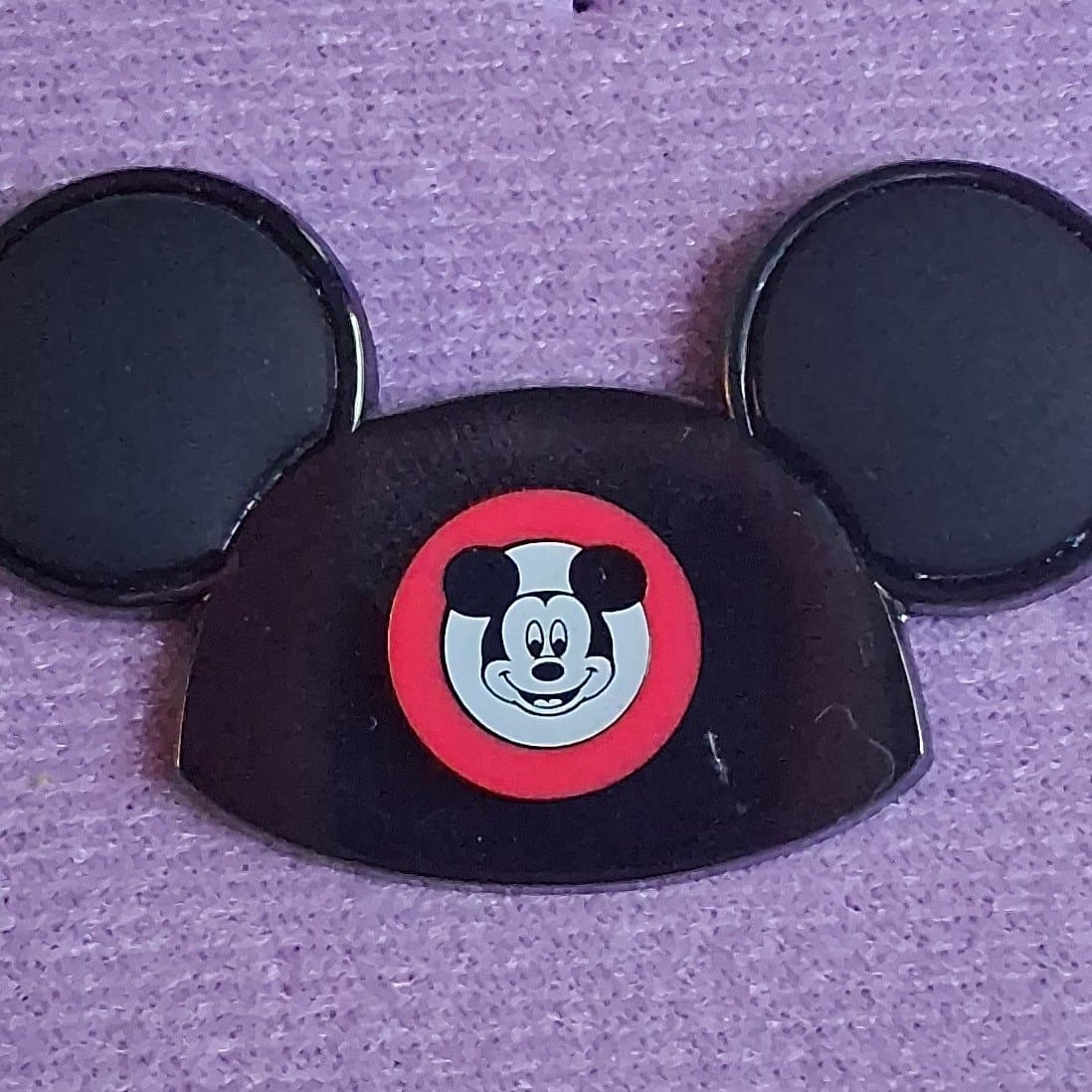 Mickey Mouse musketeers hat front