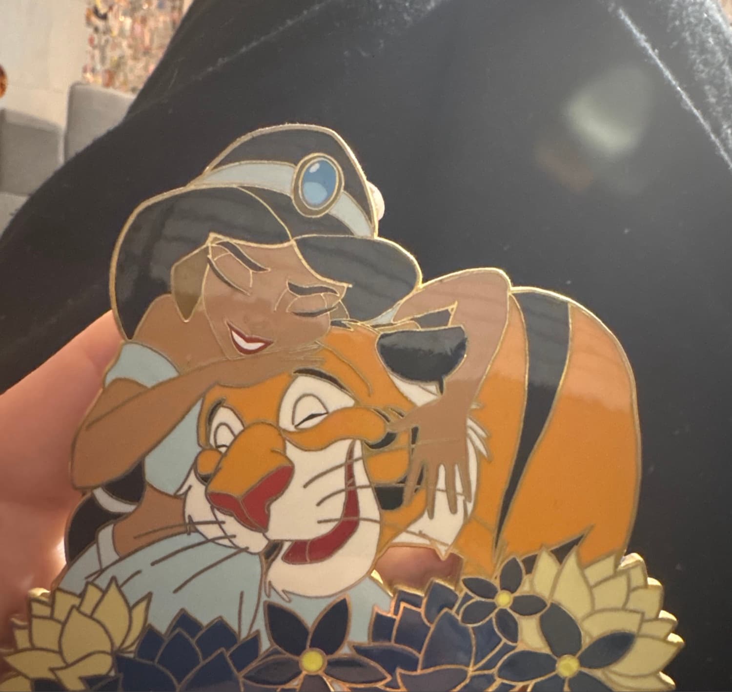 Jasmine and Rajah laughing fantasy pin front