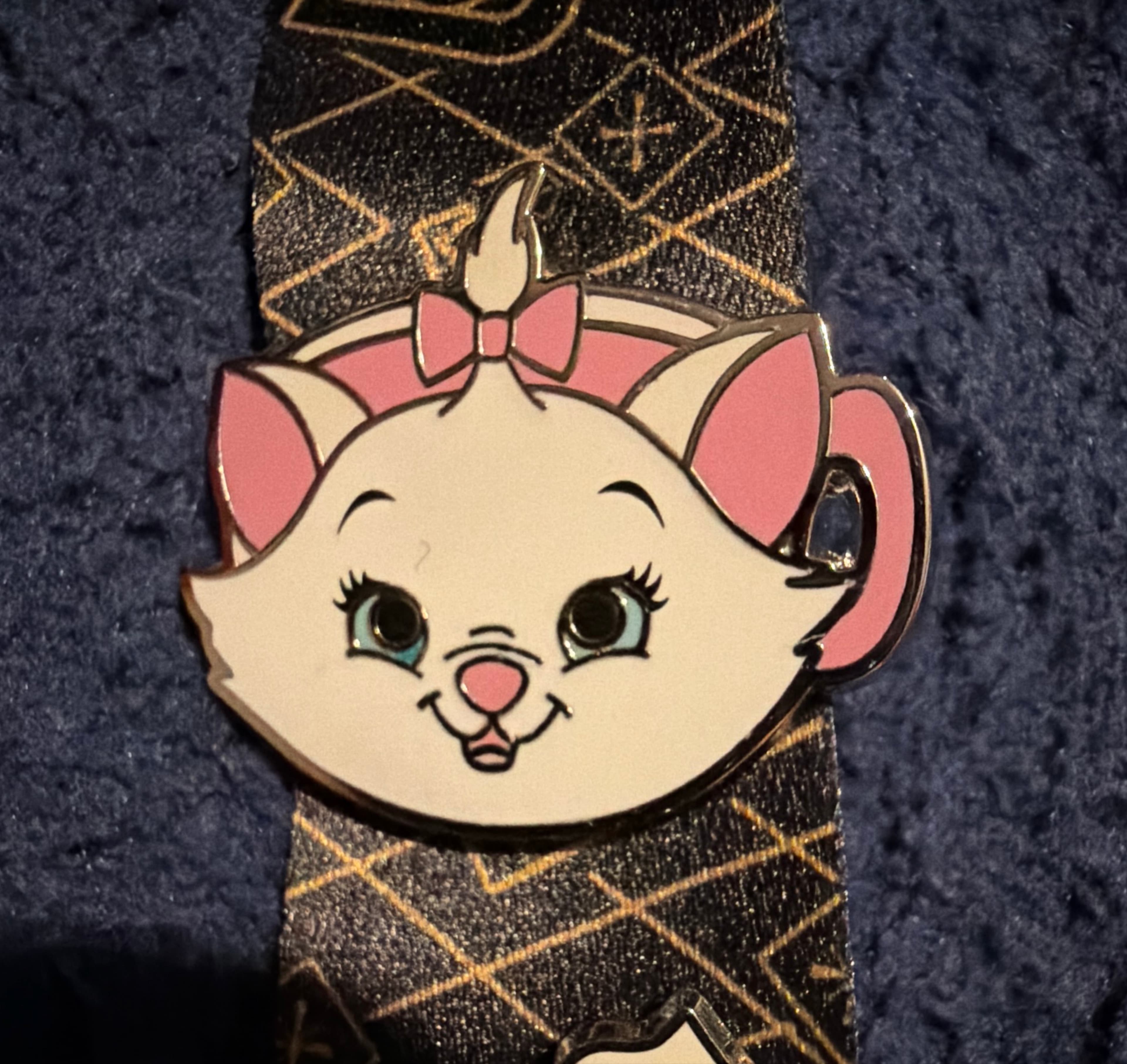 Marie in Teacup front