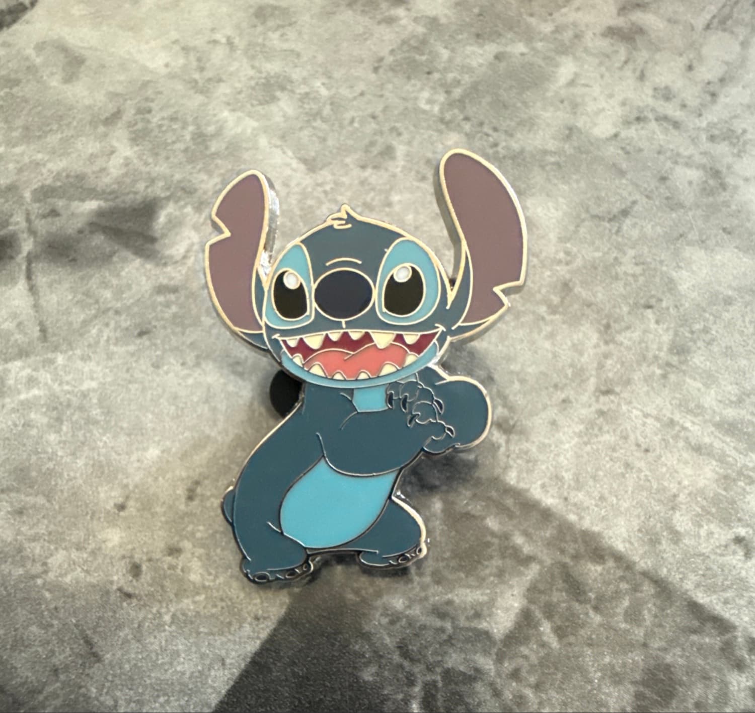 Stitch - Standing with Claws Out front