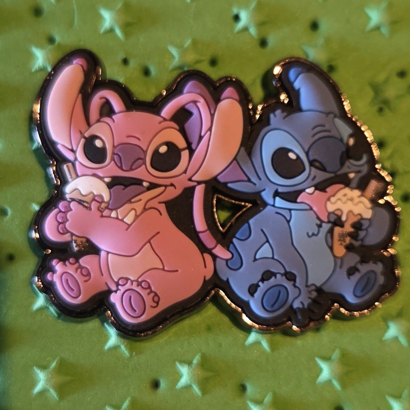 Stitch and Angel Eating Ice Cream - Vacation Blind Box Scented Pin front
