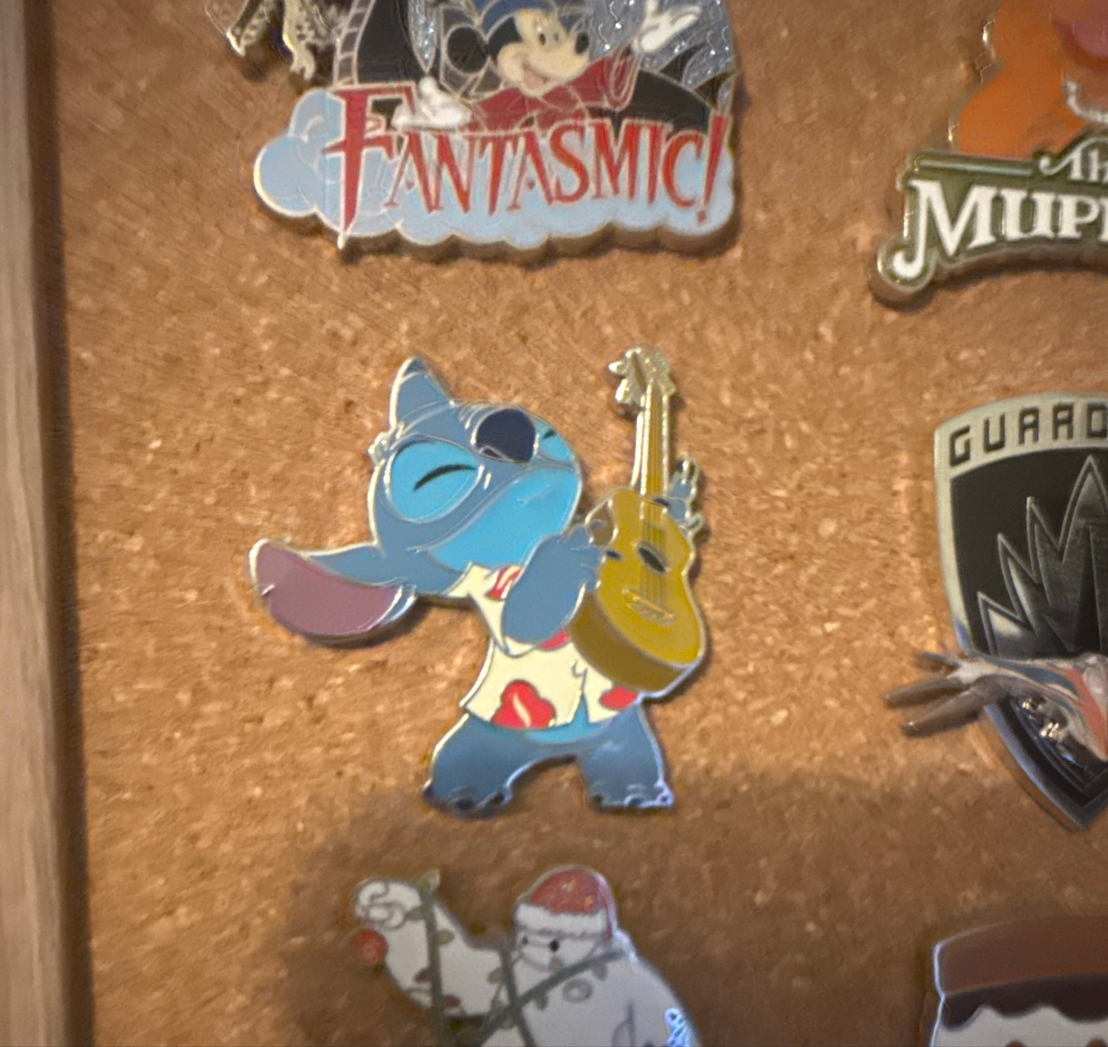 Stitch Playing Ukulele in Hawaiian Shirt - Lilo & Stitch front