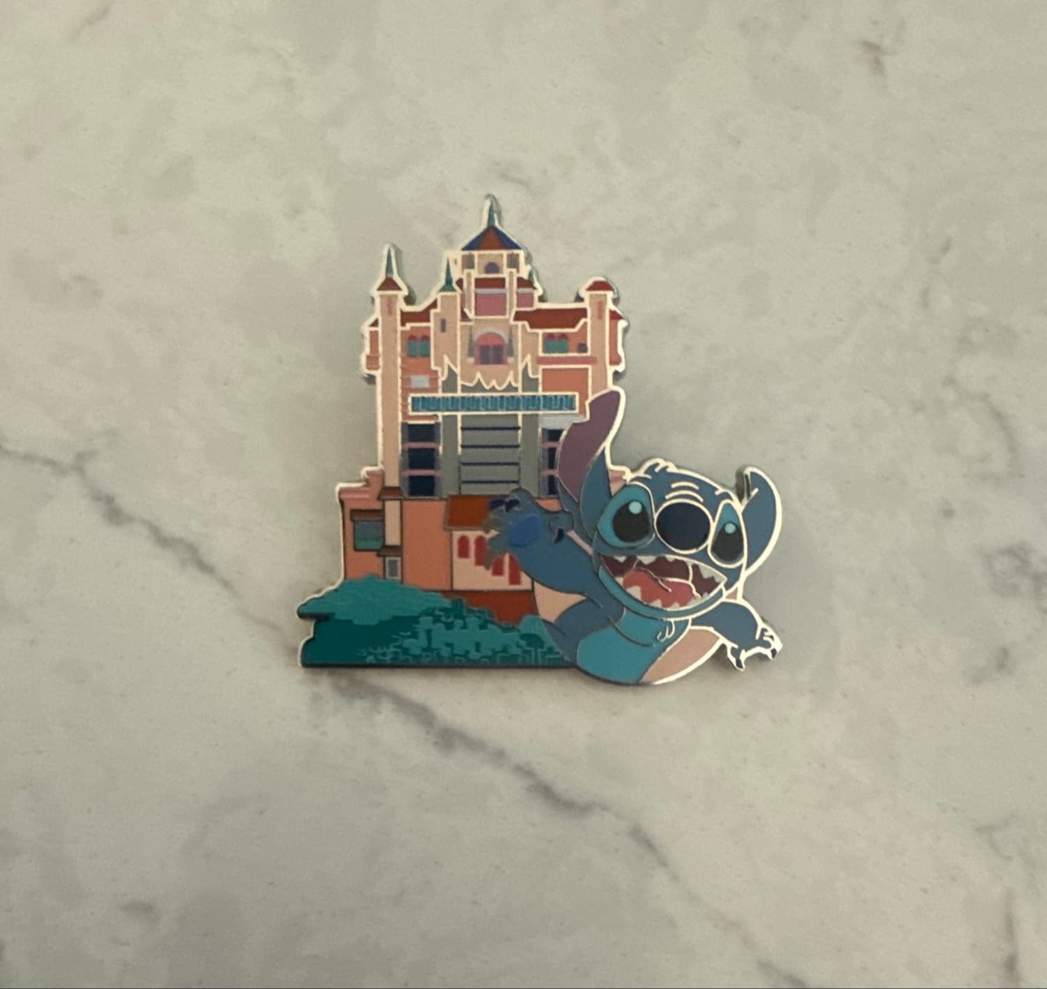 Stitch at Hollywood Tower Hotel (Disney's Hollywood Studios) front