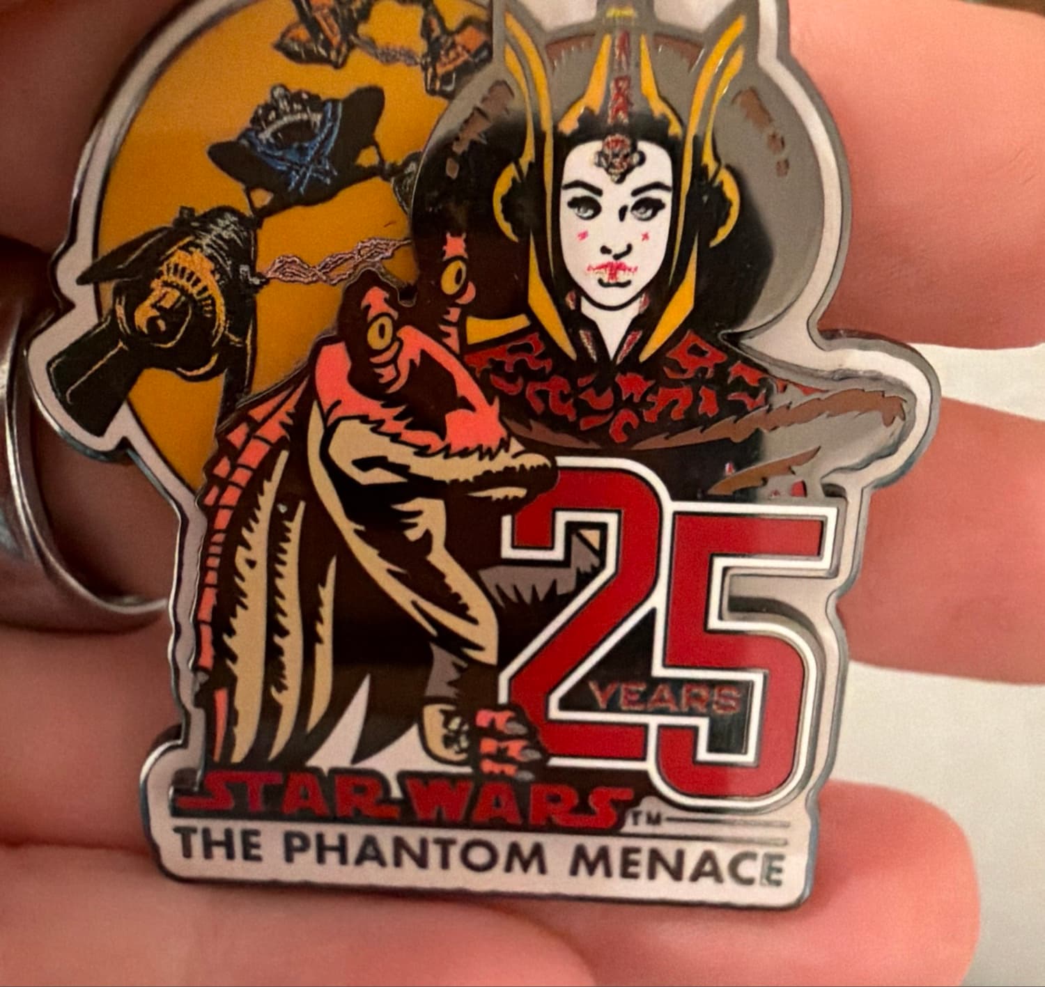 Star Wars: The Phantom Menace 25th Anniversary Pin featuring Queen Amidala and Jar Jar Binks front