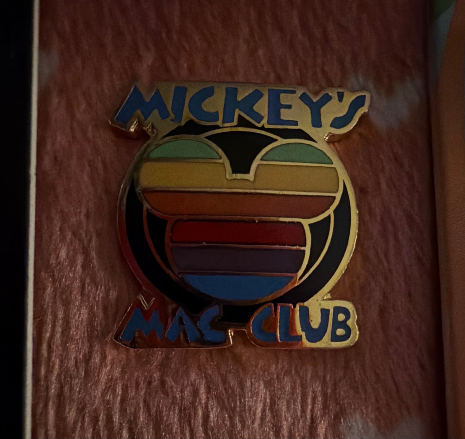 Mickey's Mac Club Pin - Walt Disney Studios & Imagineering Macintosh User Group front