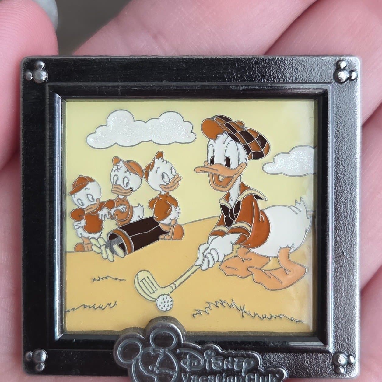 Disney Parks Vacation Club Donald Duck & Nephews Golfing Pin front