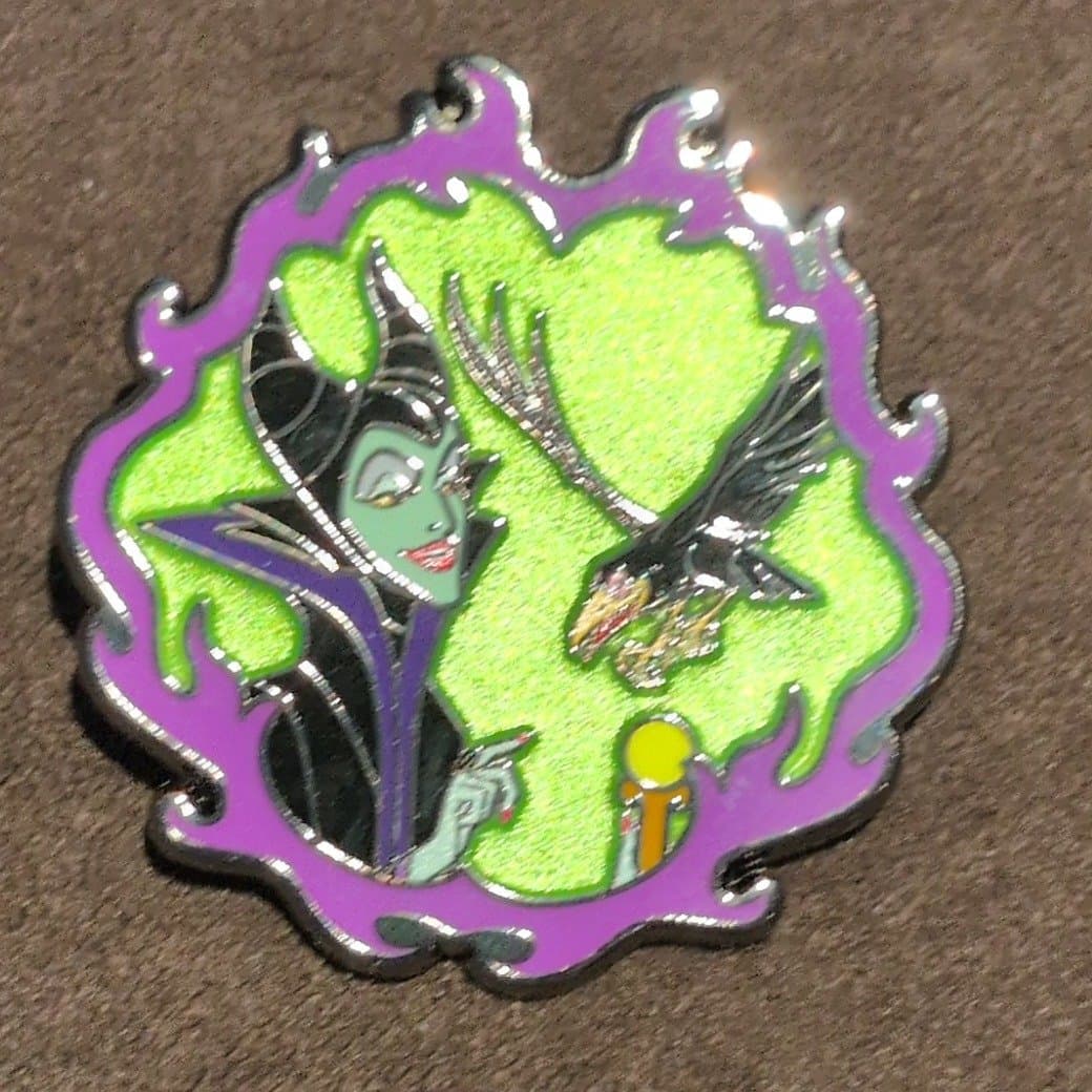 Loungefly - Maleficent Glitter Flames Pin front