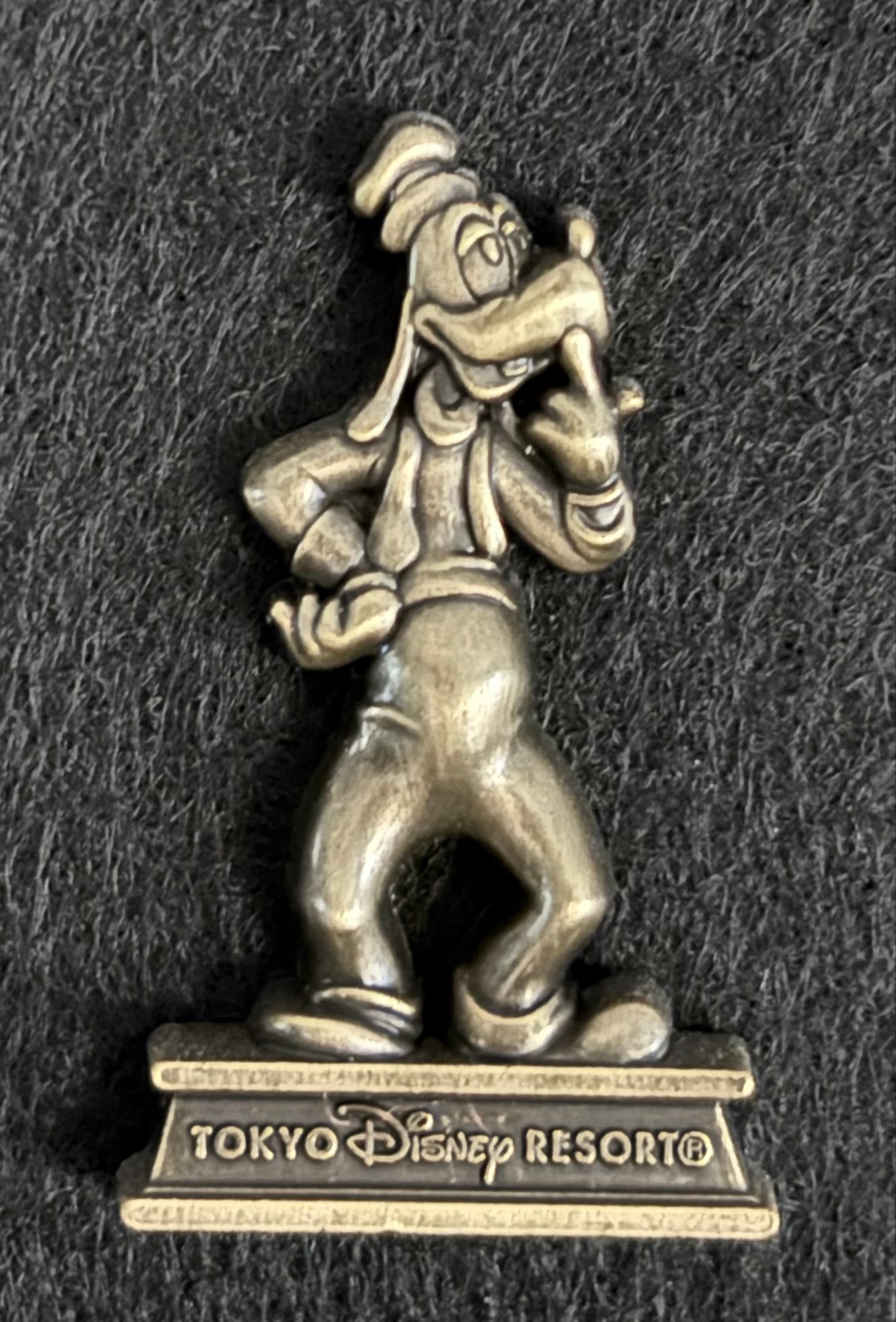 Tokyo Disney Resort - Goofy front