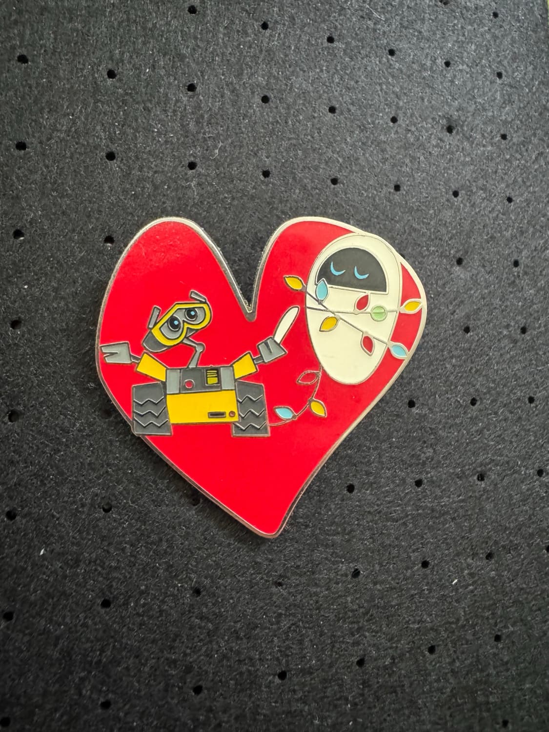 WALL-E and E.V.E. Heart Pin front
