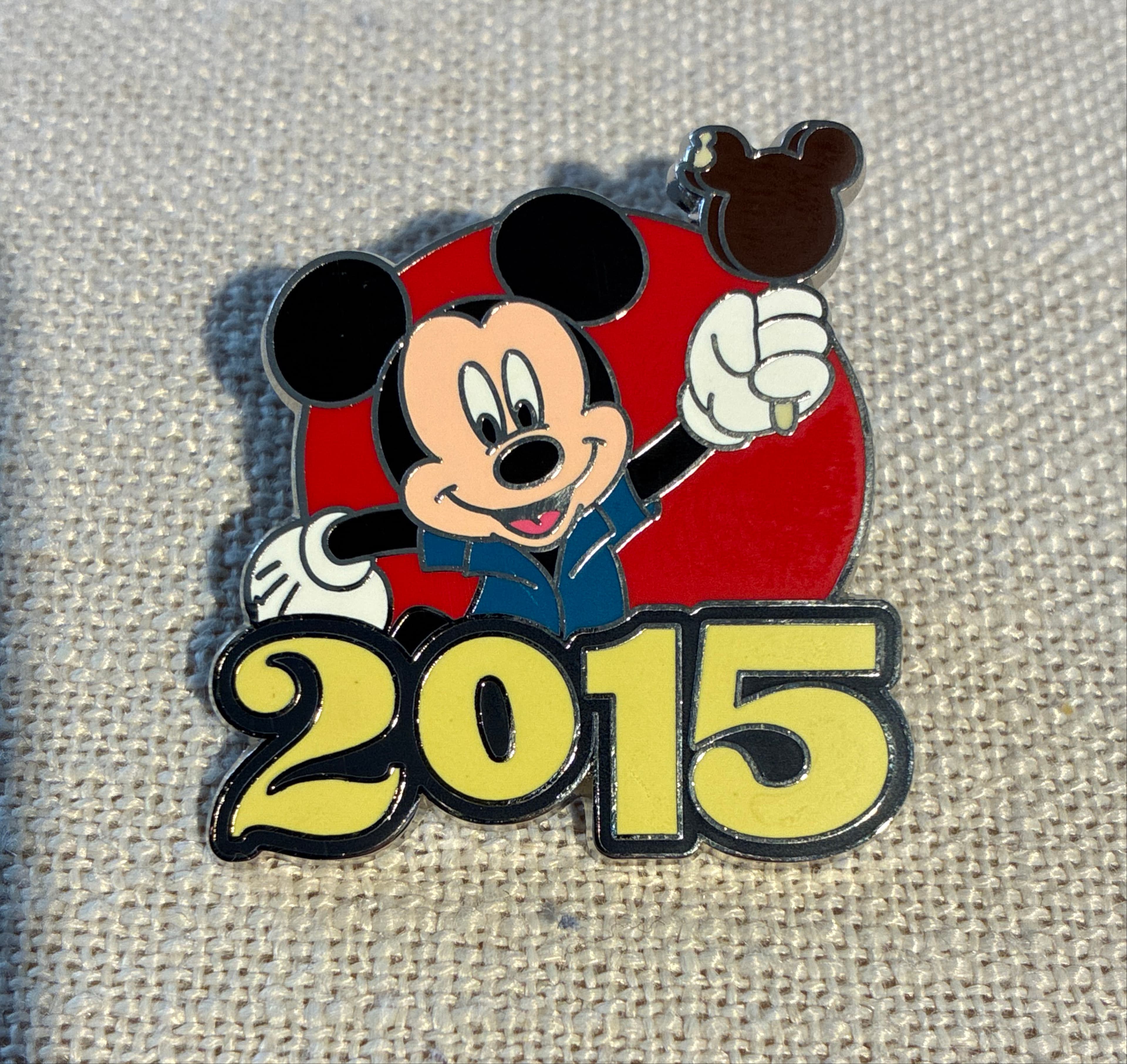 Mickey Mouse Ice Cream Bar 2015 Dated Pin front