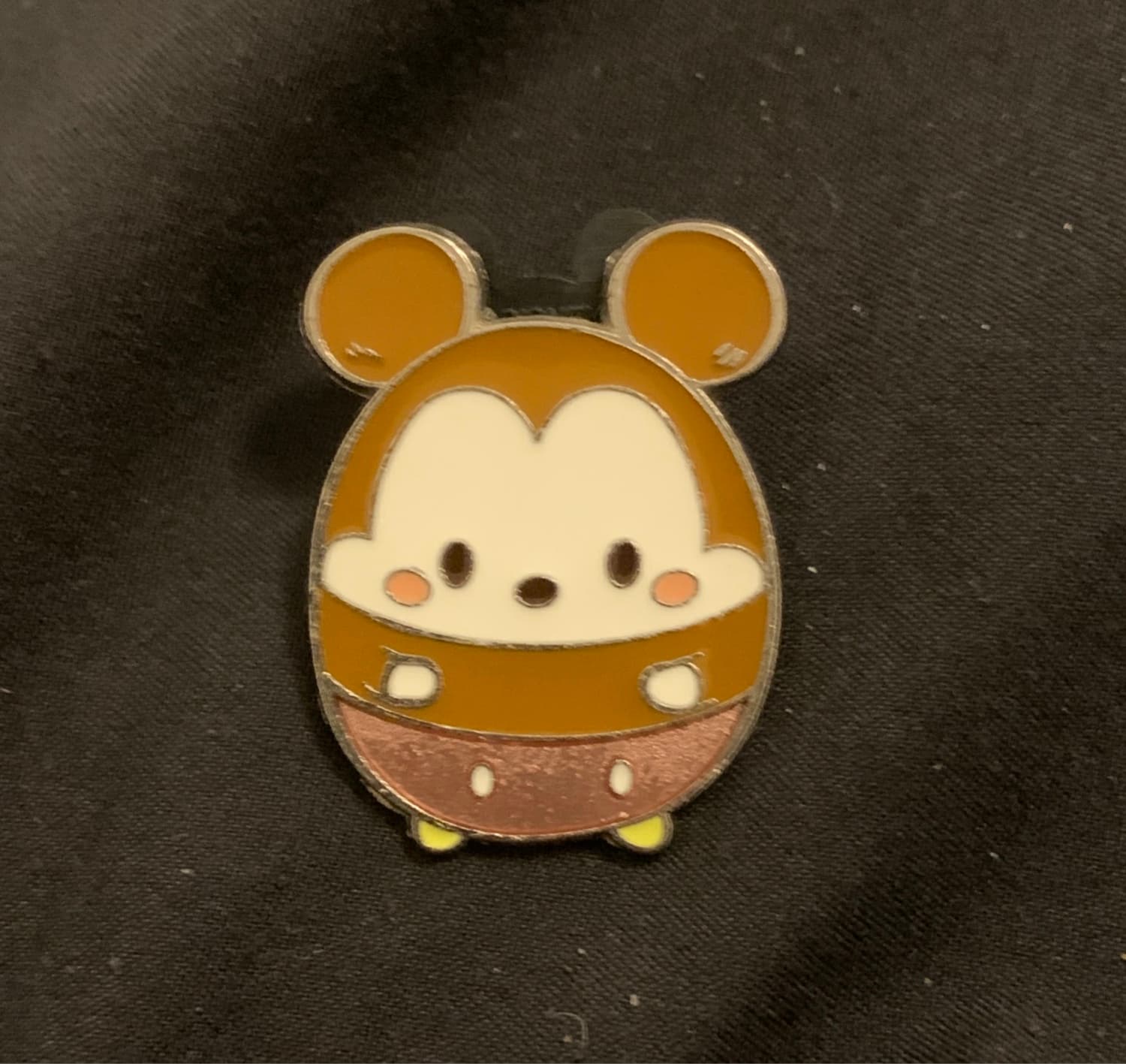 Mickey Mouse Tsum Tsum Pin front