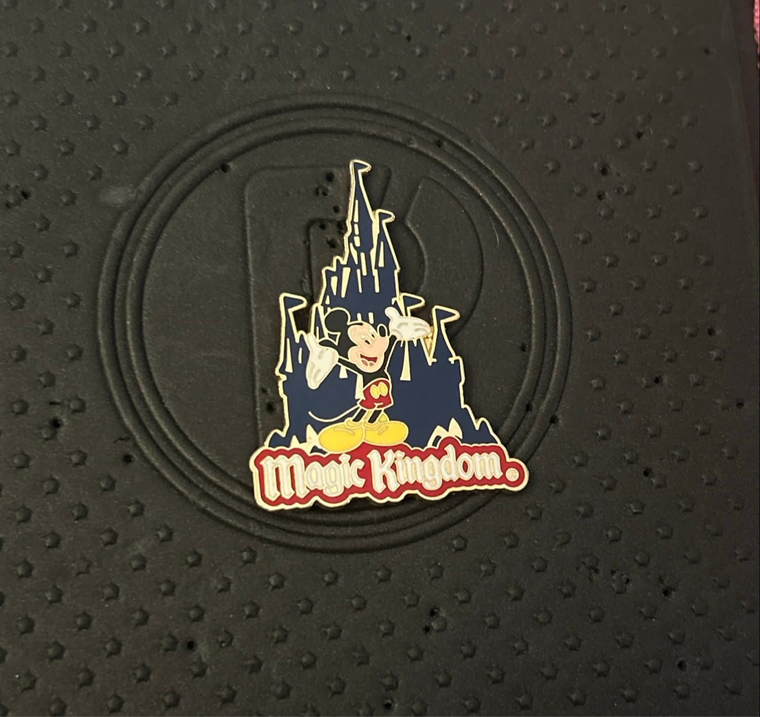 Mickey Mouse Magic Kingdom Cinderella Castle Pin front