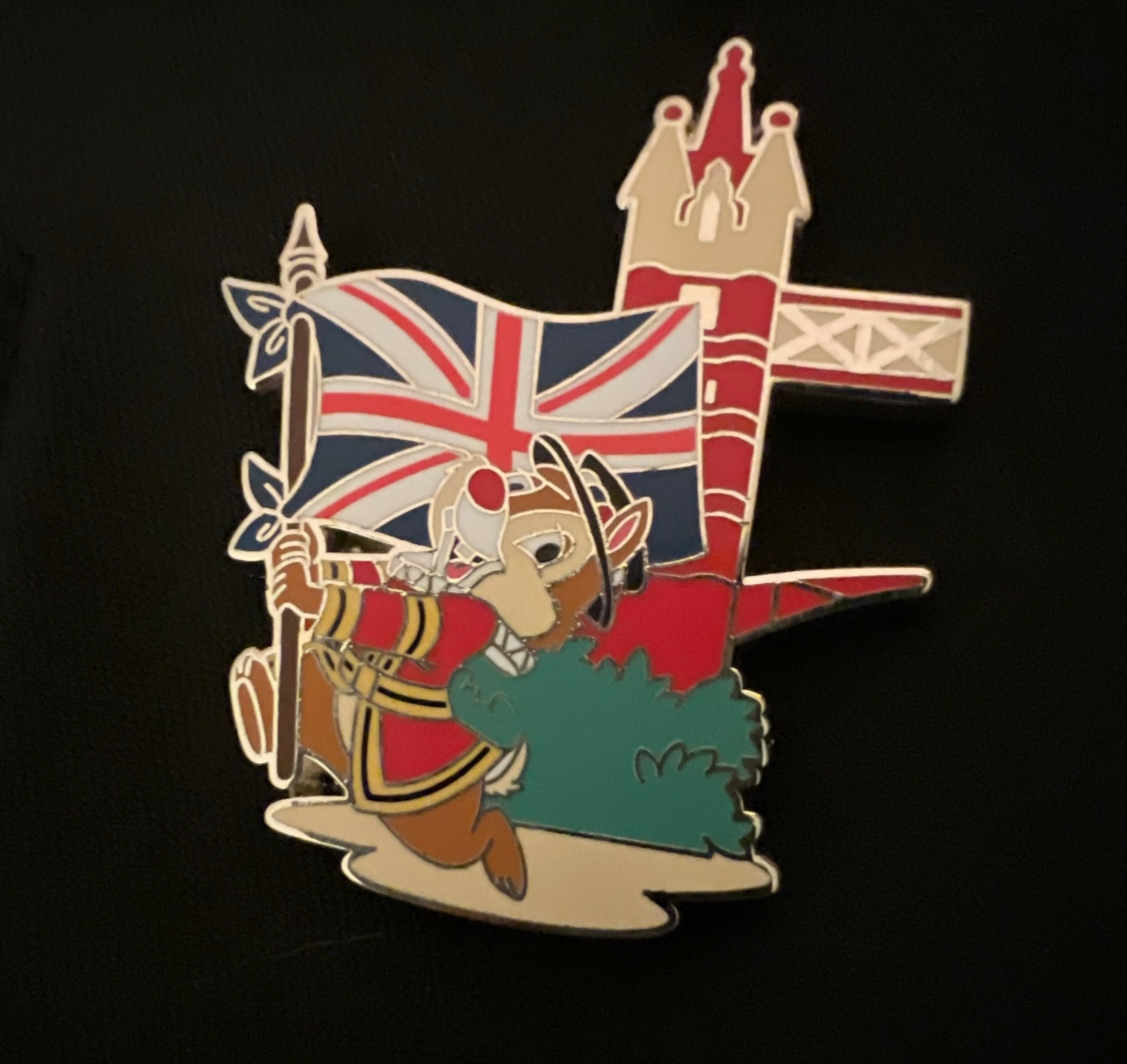 United Kingdom - Tower Bridge Chip & Dale front