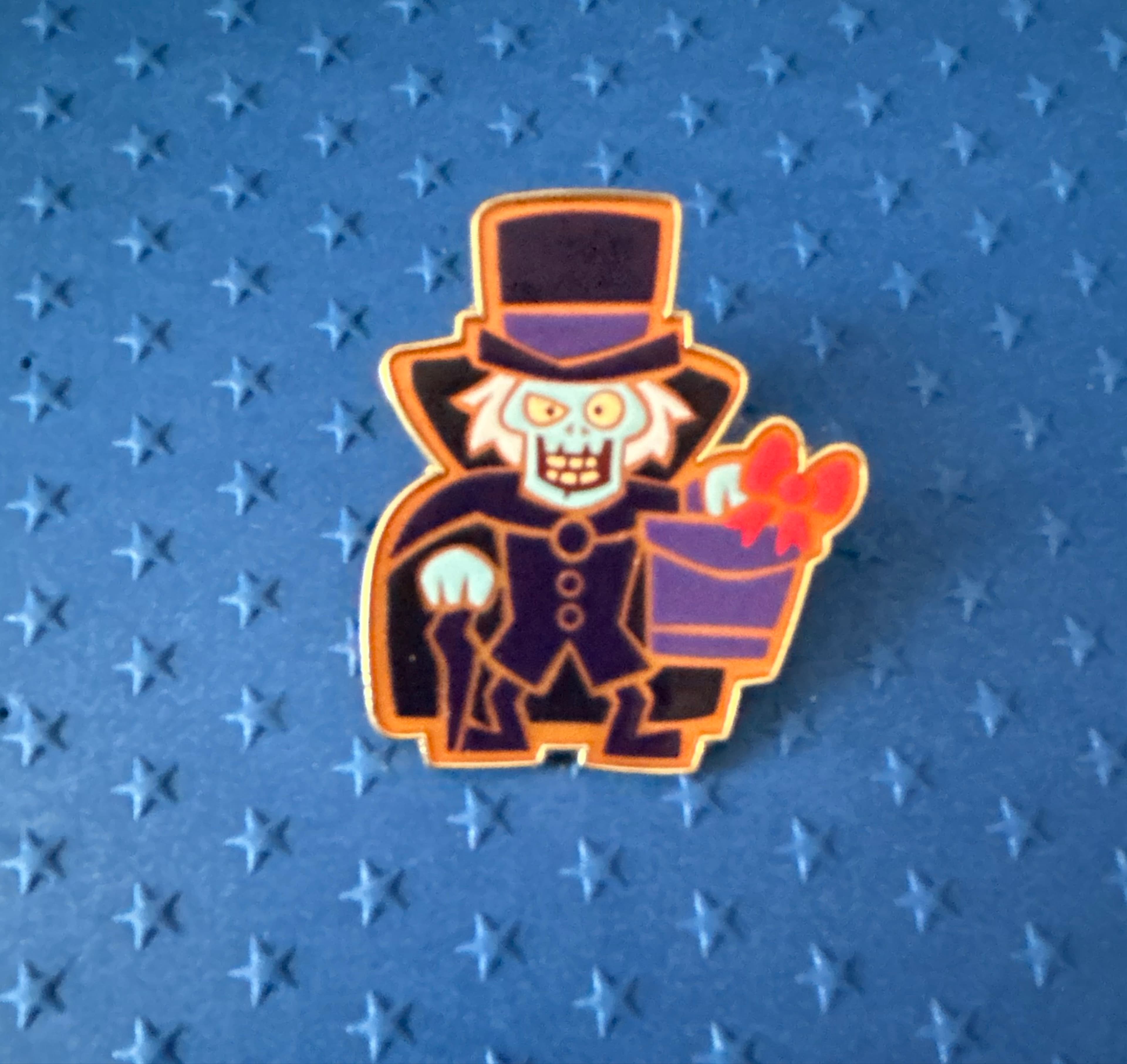 Haunted Mansion holiday Nightmare before Christmas Hatbox Ghost front