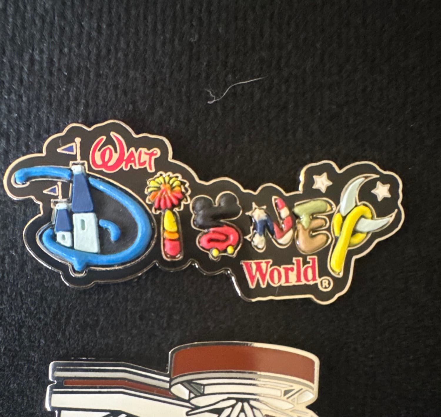 Walt Disney World Retro Logo: Mickey, Cinderella's Castle 71 Pin front