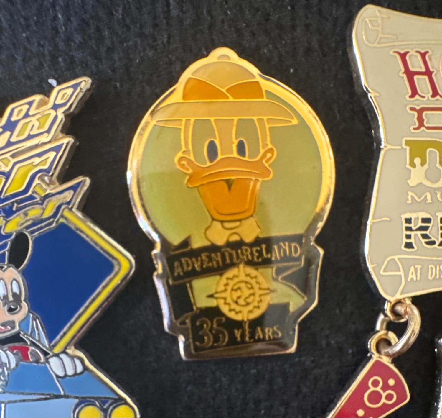 Disneyland 35th Anniversary - Adventureland Donald Duck front