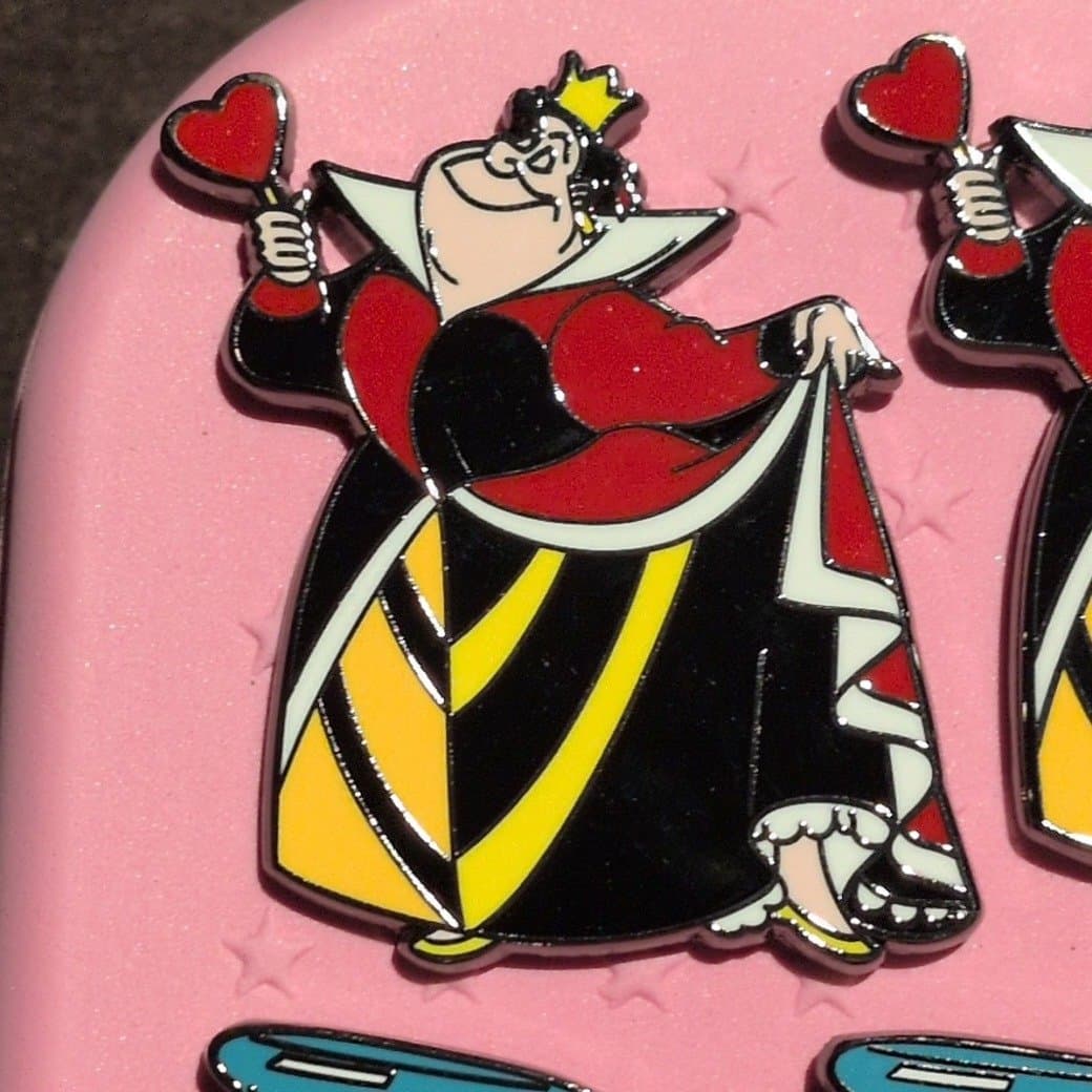 Queen of Hearts (Scepter and Lifting Skirt) front