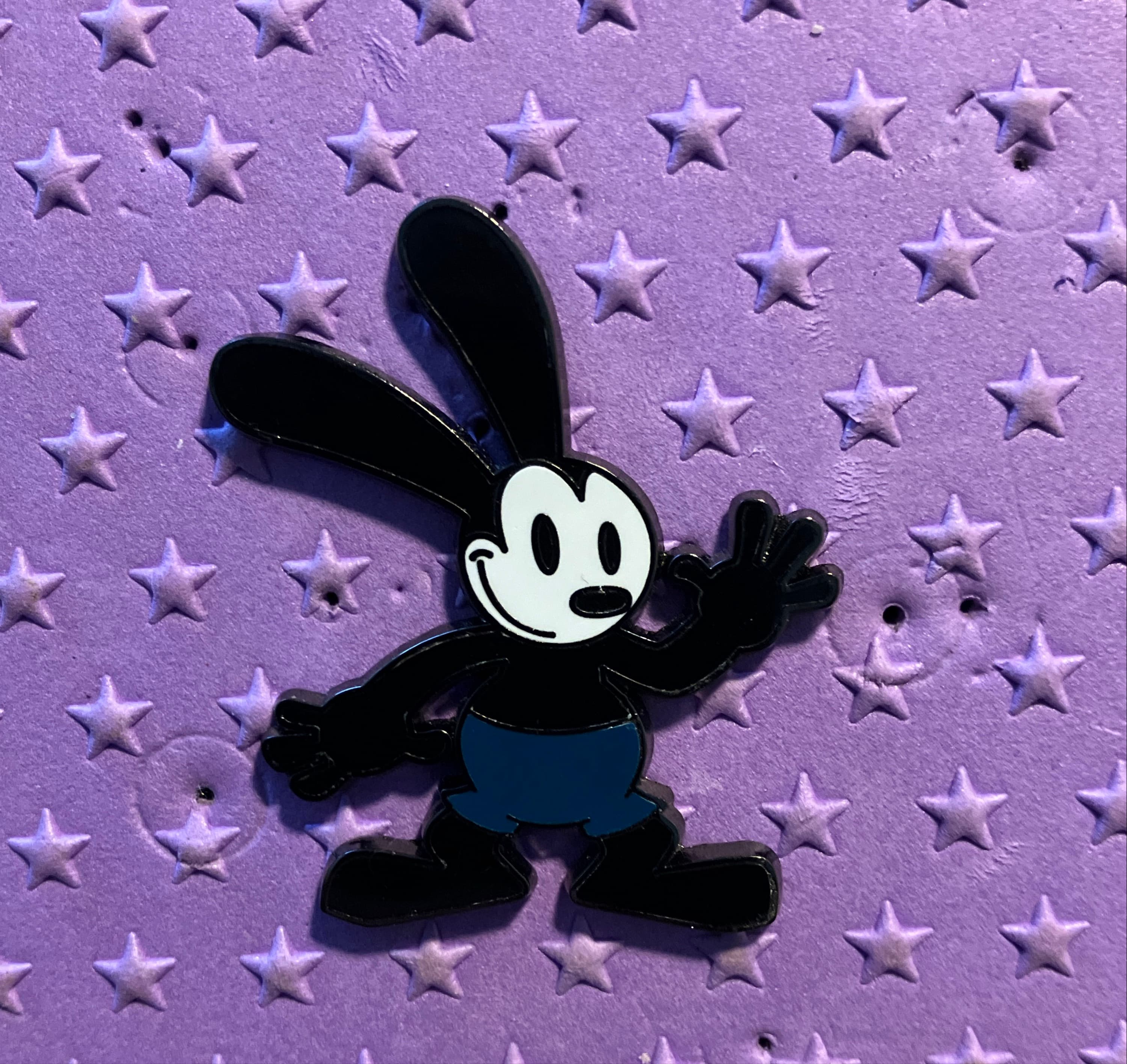 Oswald the Lucky Rabbit Waving front