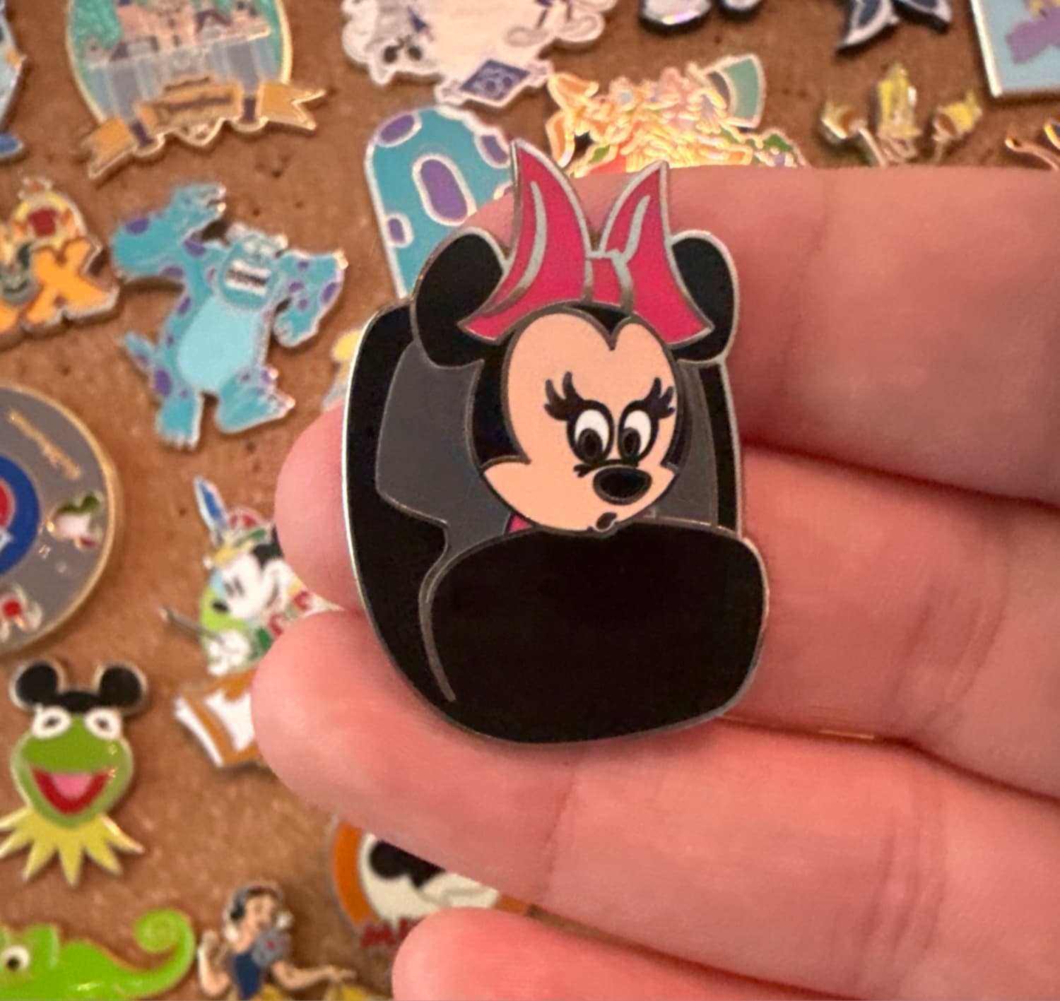 Minnie Mouse Emoji Blitz - Shocked/Surprised front