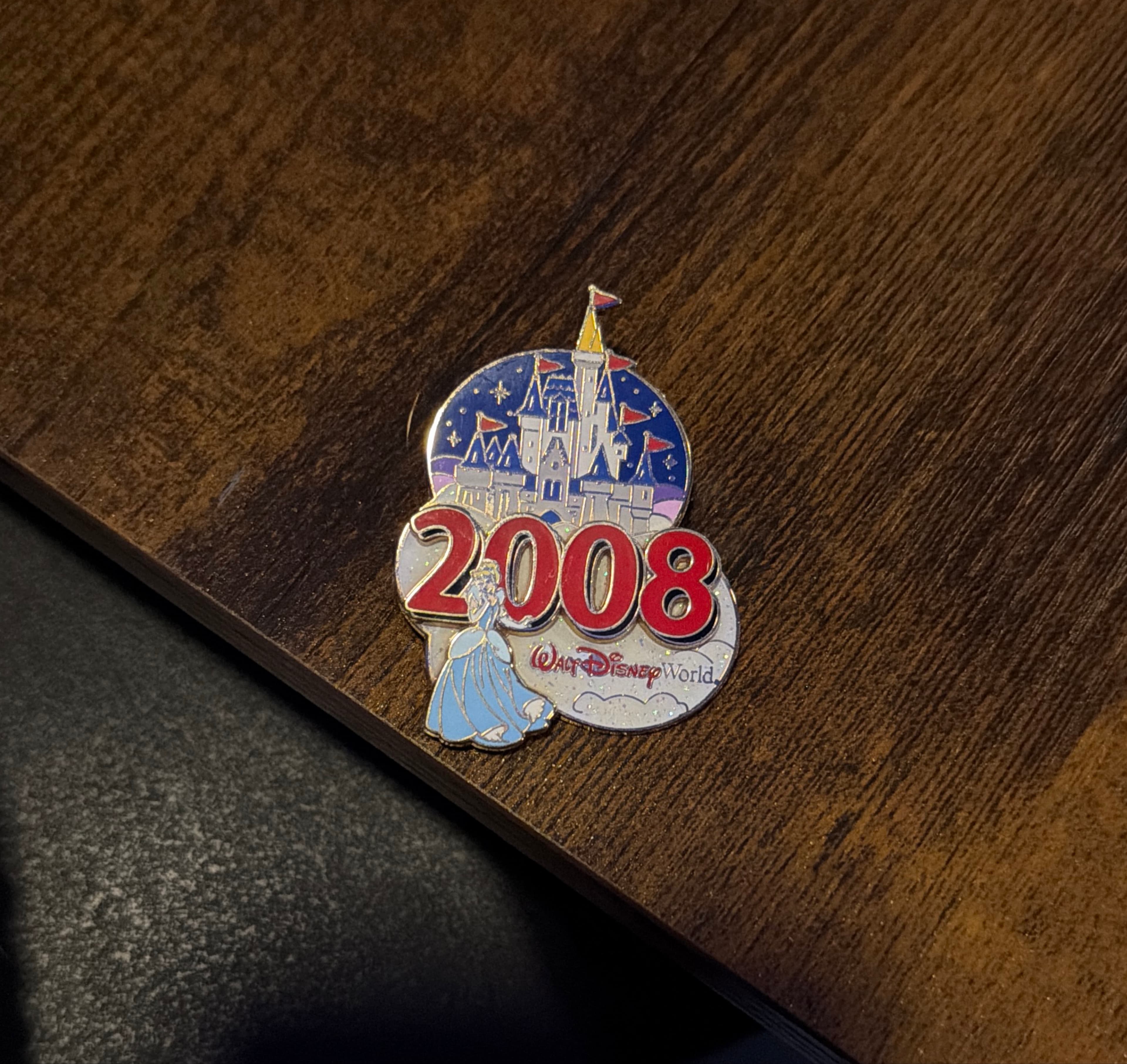Cinderella - 2008 Dated Year Pin front