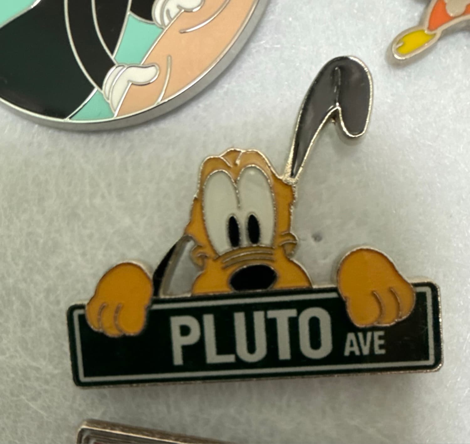 Pluto Ave front