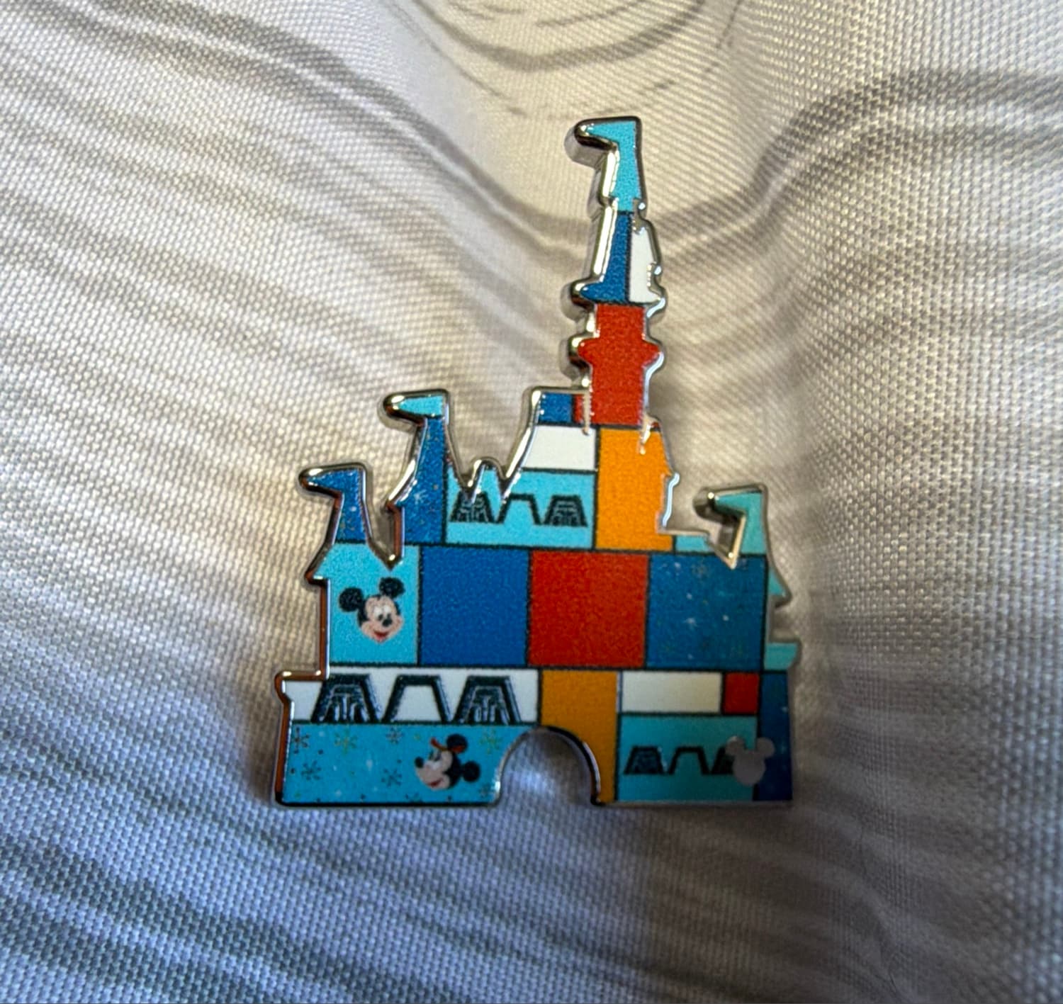 WDW Hidden Disney Series 2026 Wave A: Castles - Disney's Contemporary Resort CHASER front
